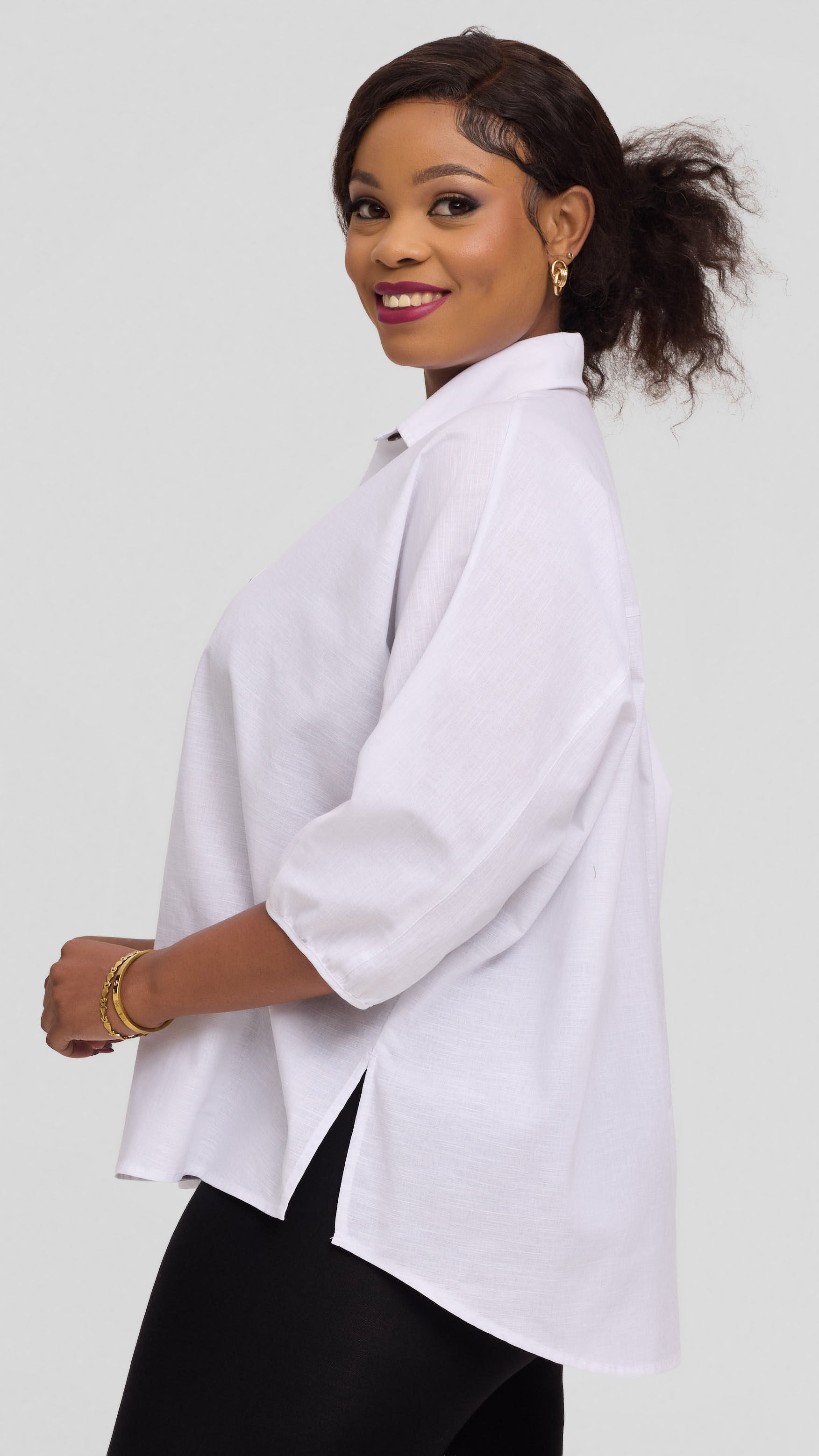 Safari by Vivo Back Pleat Loose Top in Linen Blend - White