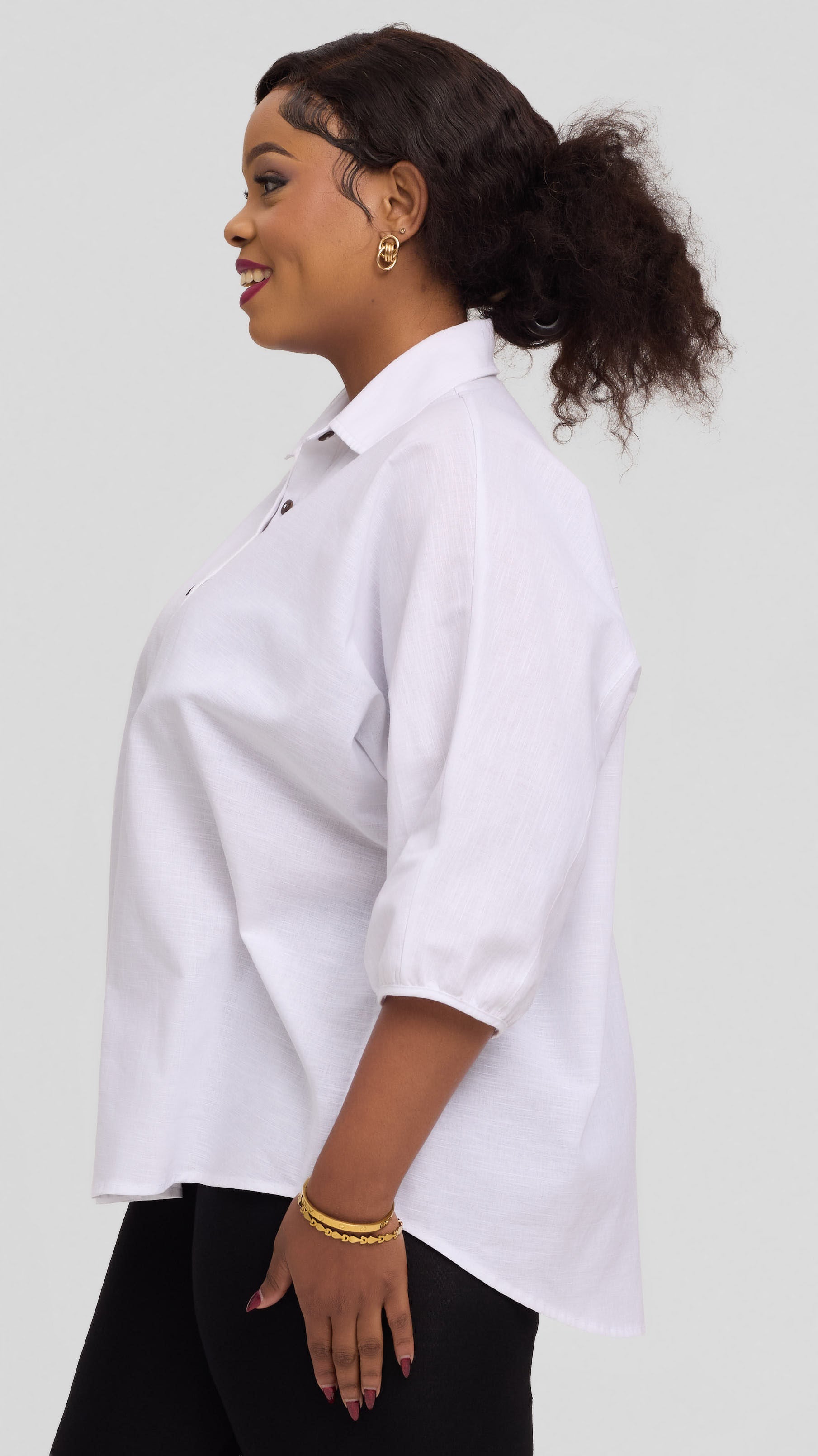 Safari by Vivo Back Pleat Loose Top in Linen Blend - White