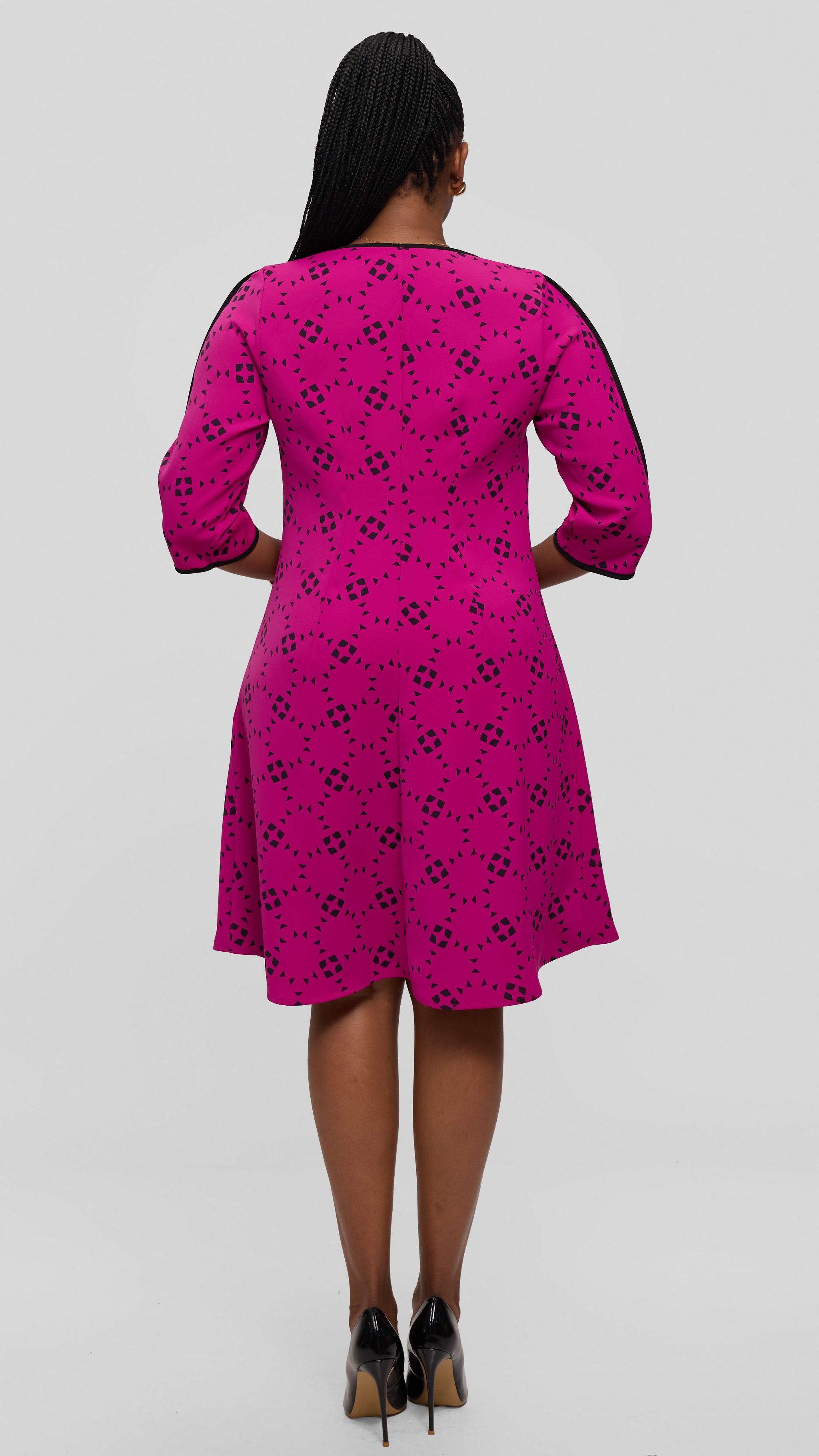 Vivo Pendo 3/4 Sleeve A Line Dress in Crepe - Fuschia / Black Talo Print