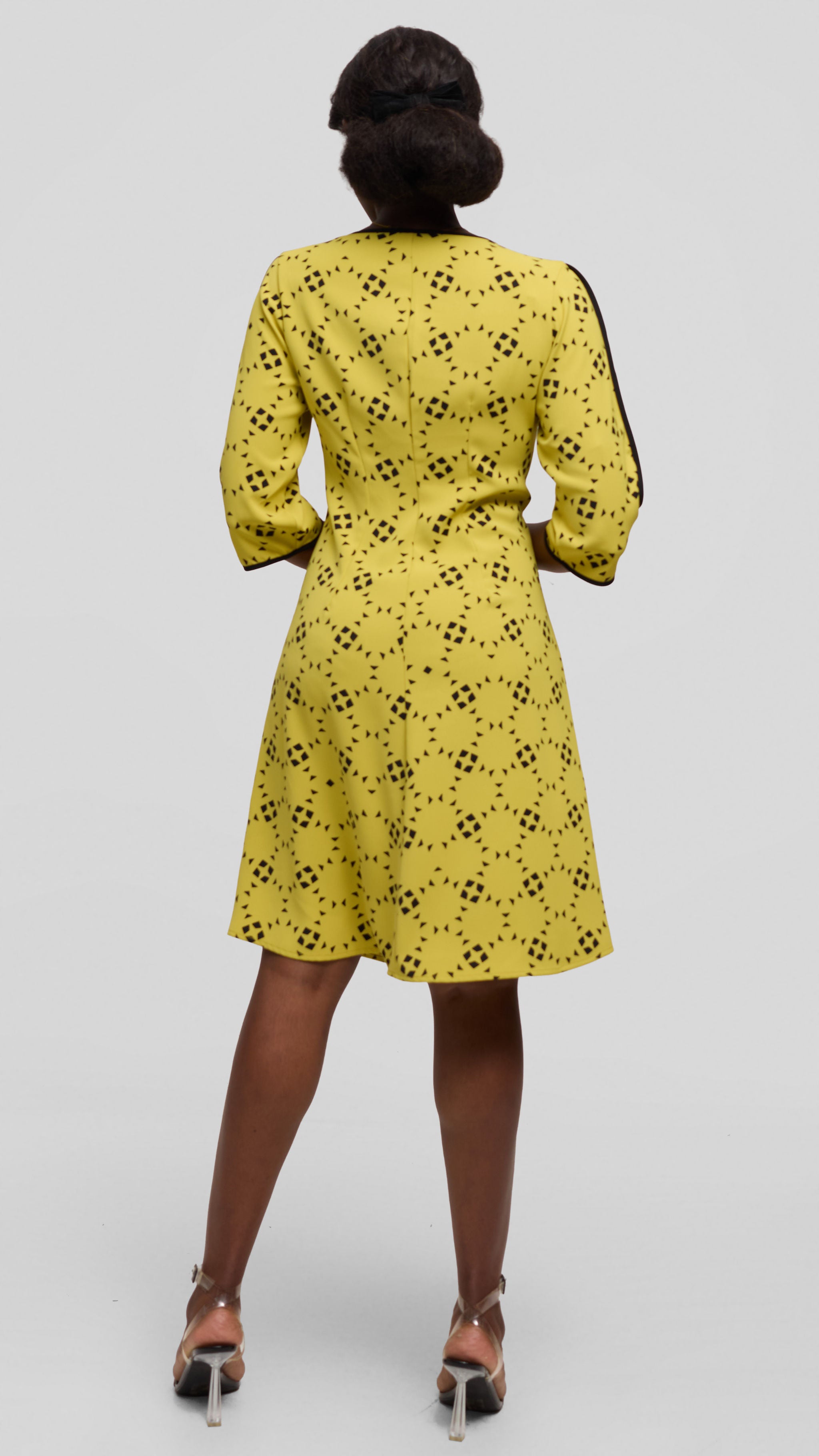 Vivo Pendo 3/4 Sleeve A Line Dress in Crepe - Lime / Black Talo Print