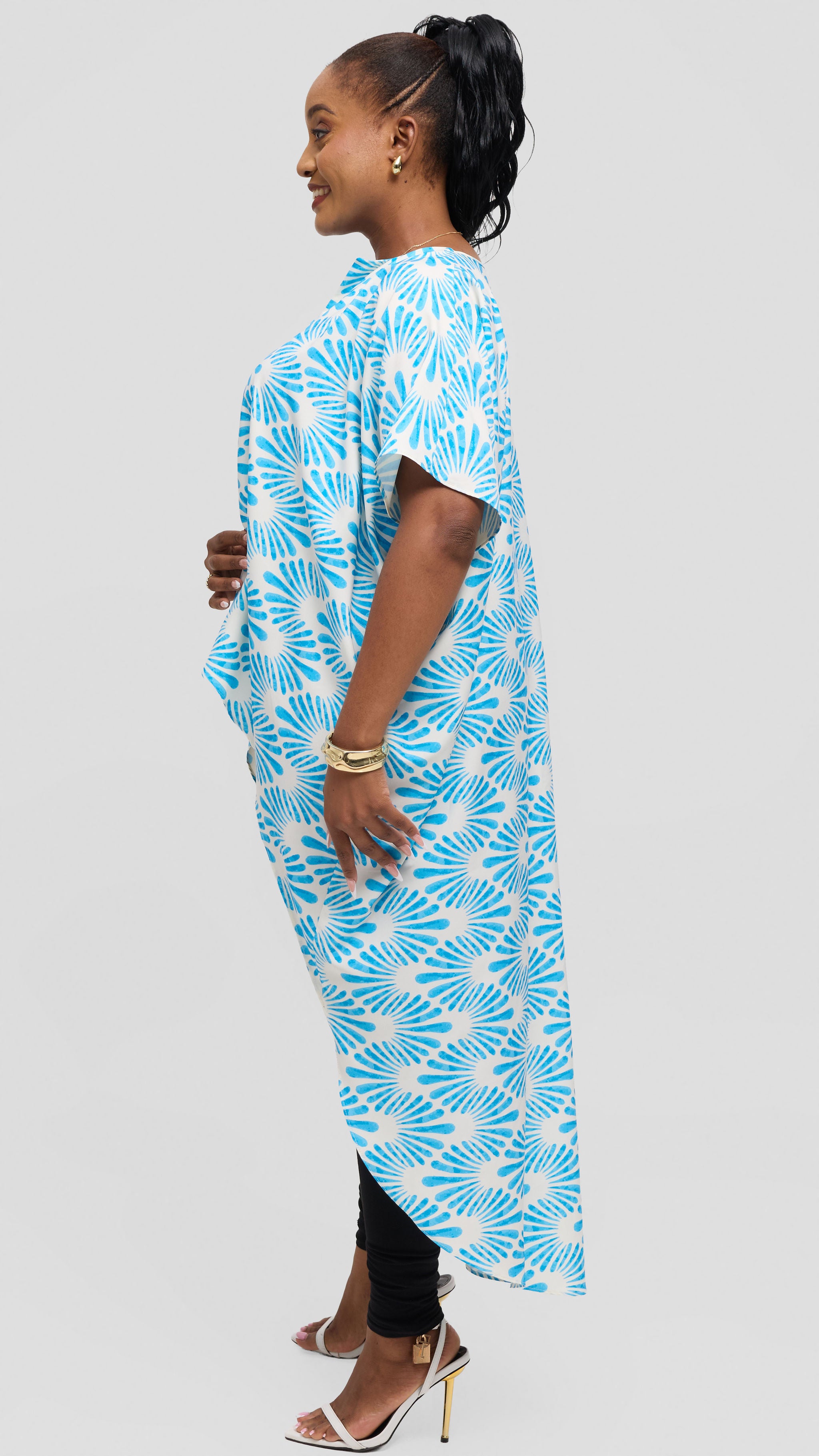 Vivo High Low Top in Crepe - Off White / Light Blue Witu Print