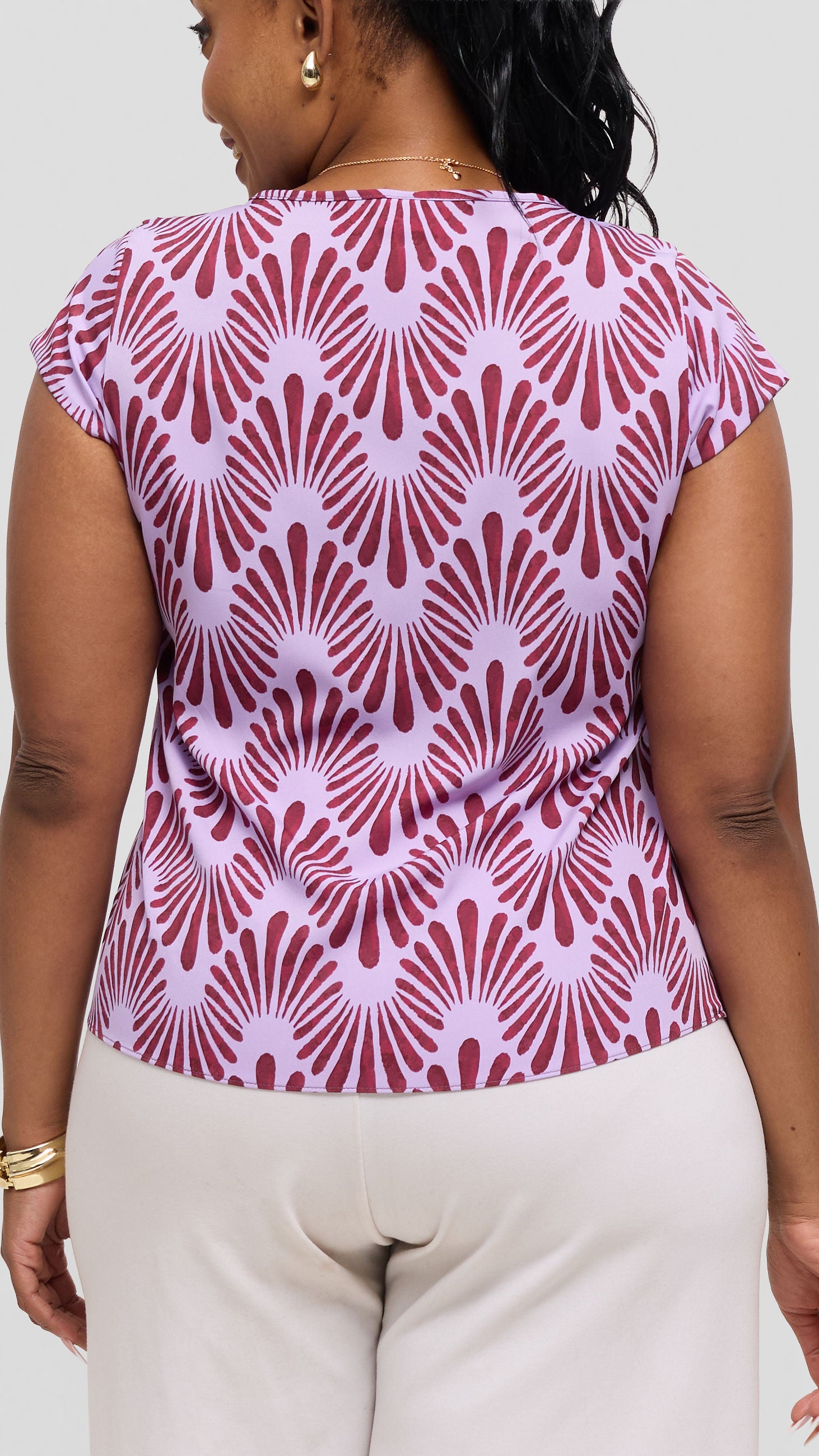 Vivo Basic Cap Sleeve Top in Crepe - Lilac / Burgundy Witu Print