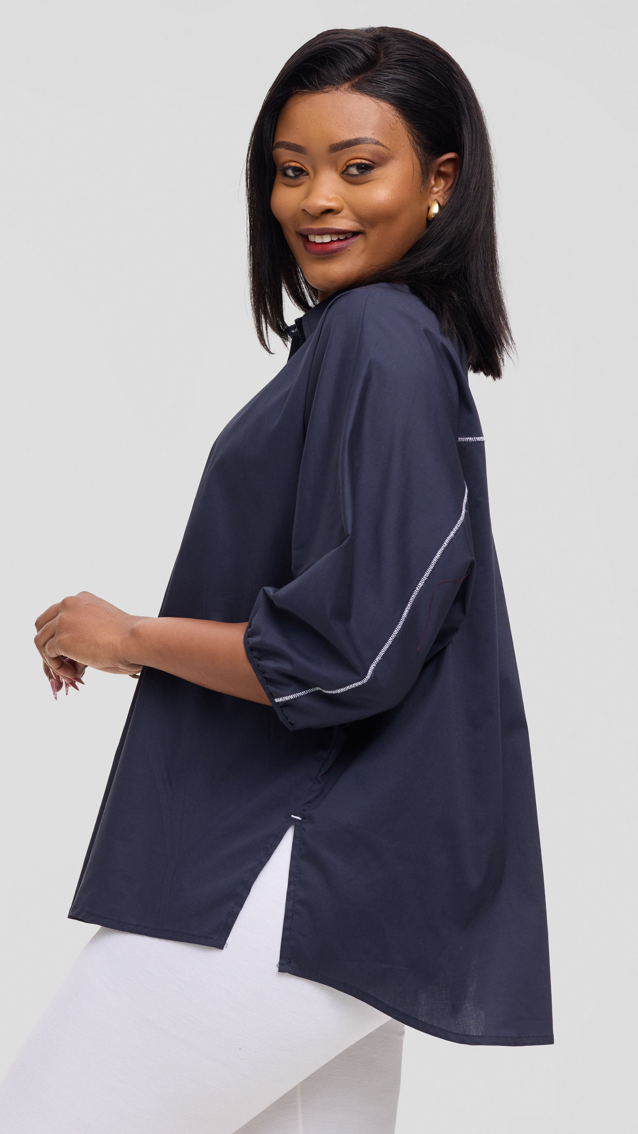 Vivo Back Pleat Loose Top in Cotton - Dark Navy