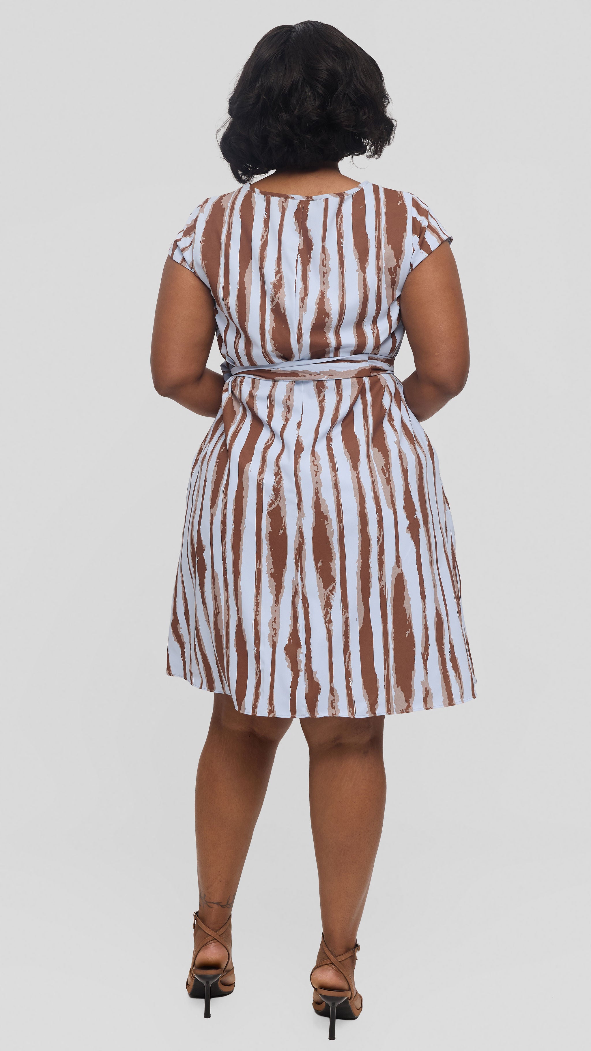 Vivo Basic Cap Sleeve Tent Knee Length Dress in Crepe - Light Blue / Brown Tamasha Print