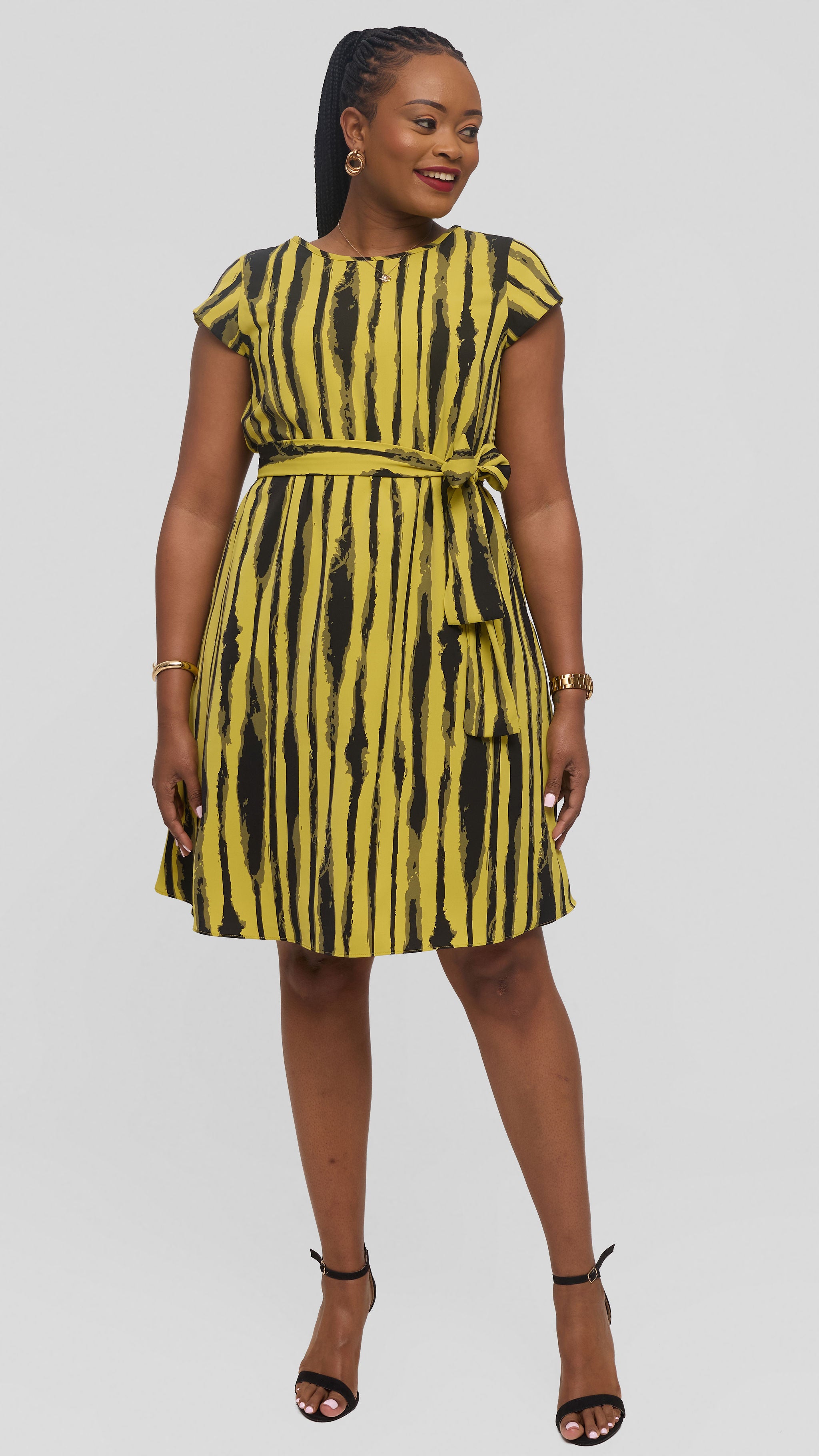 Vivo Basic Cap Sleeve Tent Knee Length Dress in Crepe - Olive / Black Tamasha Print