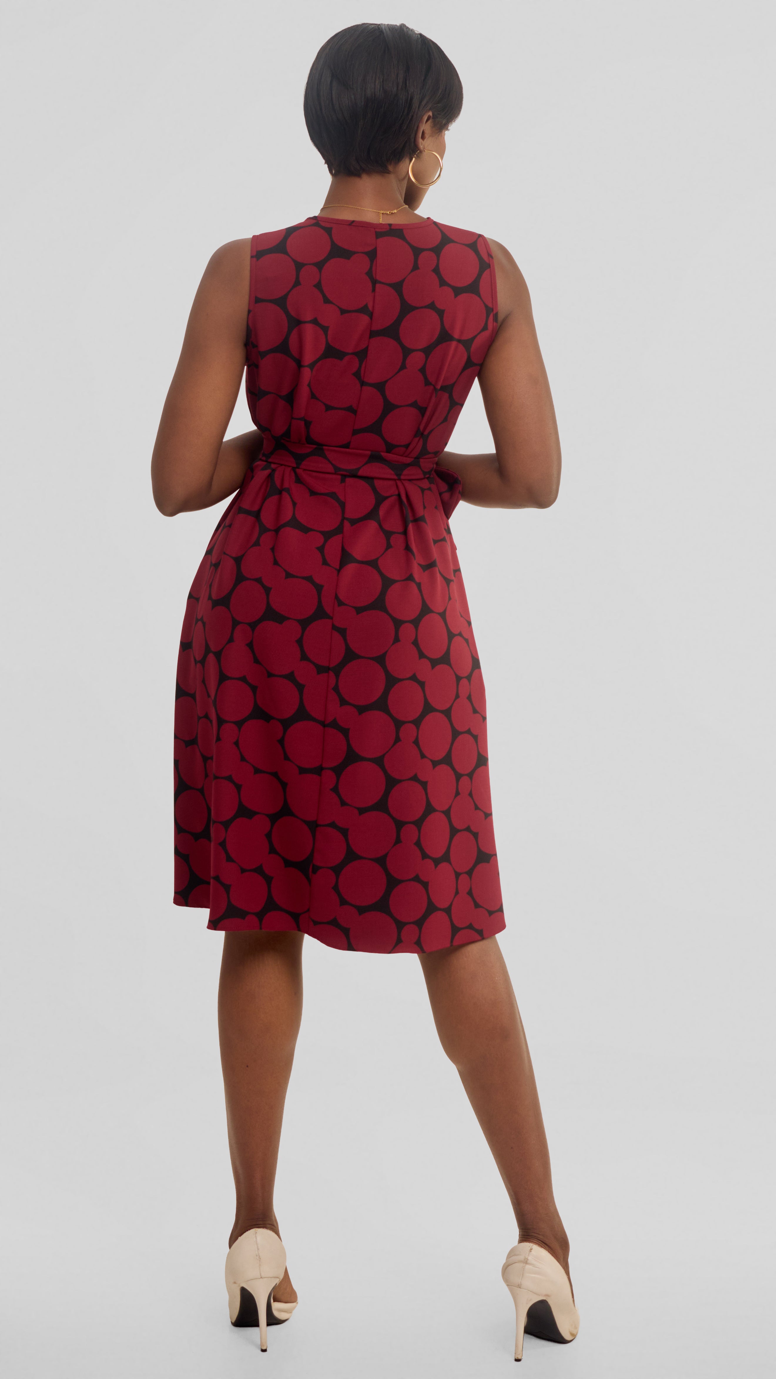 Vivo Niari Sleeveless Tent Dress in Crepe - Maroon / Black Tumi Print