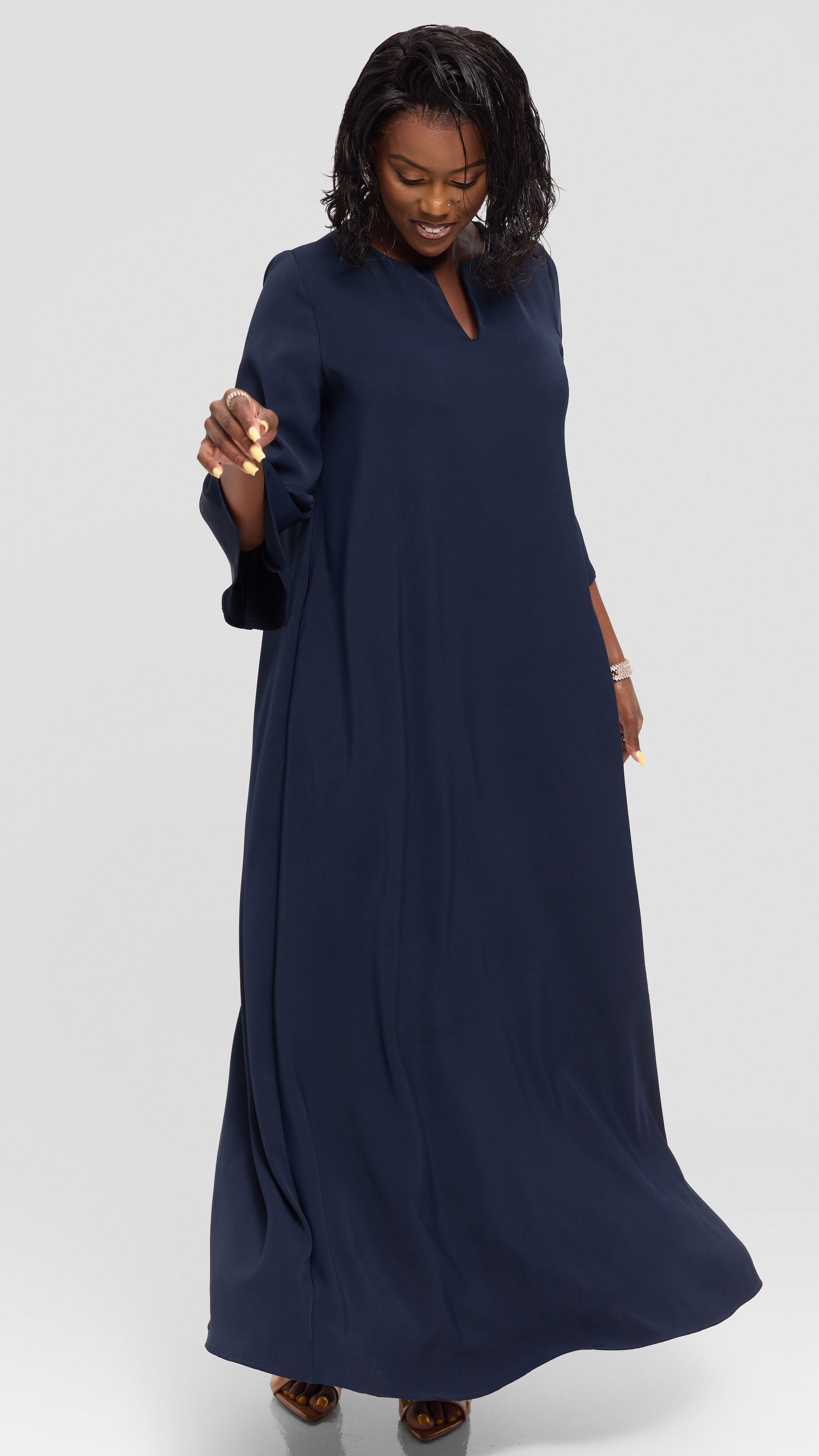 Vivo Zola 3/4 Sleeve Maxi Dress in Crepe - Navy