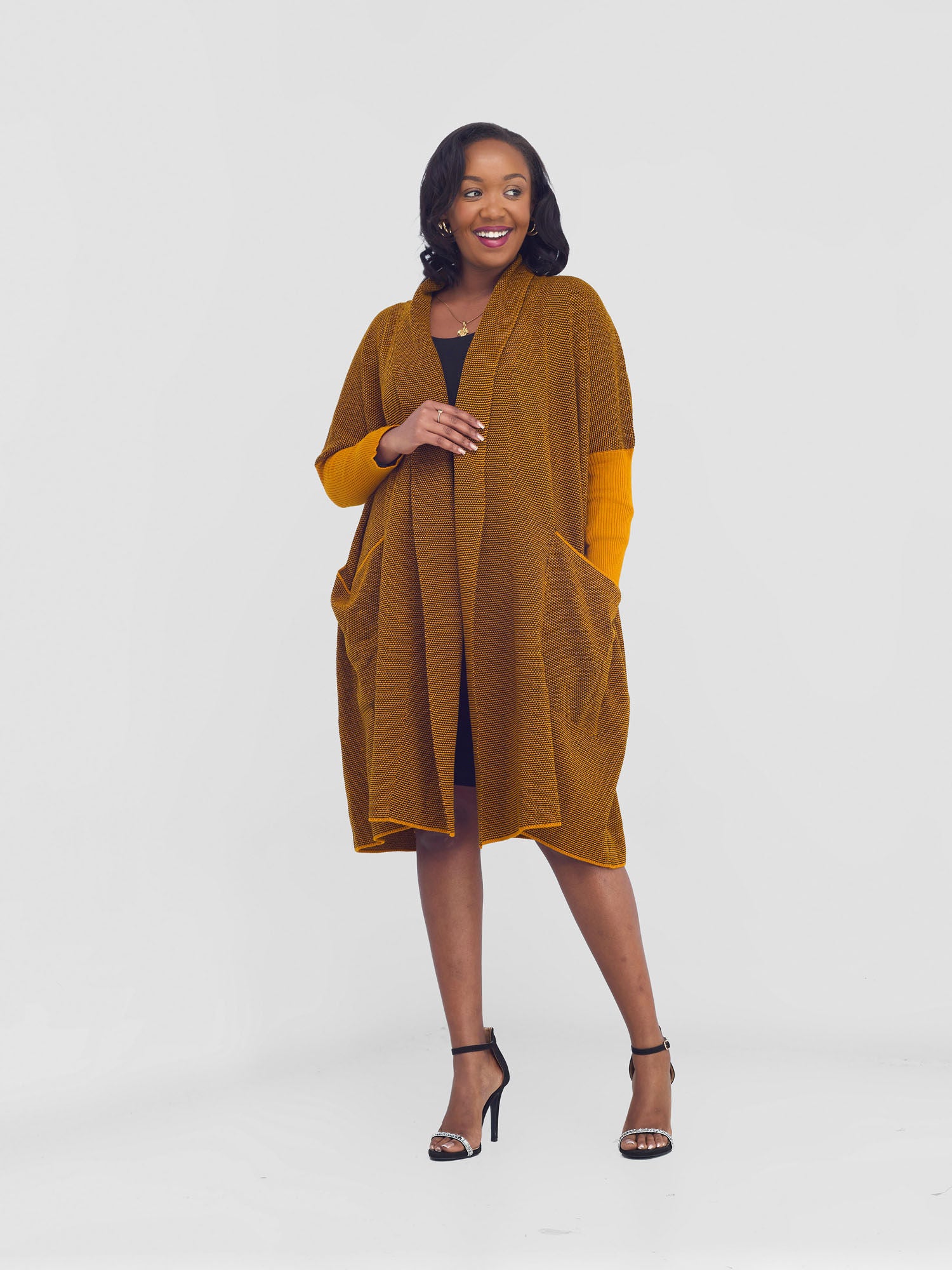 Vivo Cuffed Wide Sweater - Mustard/Black