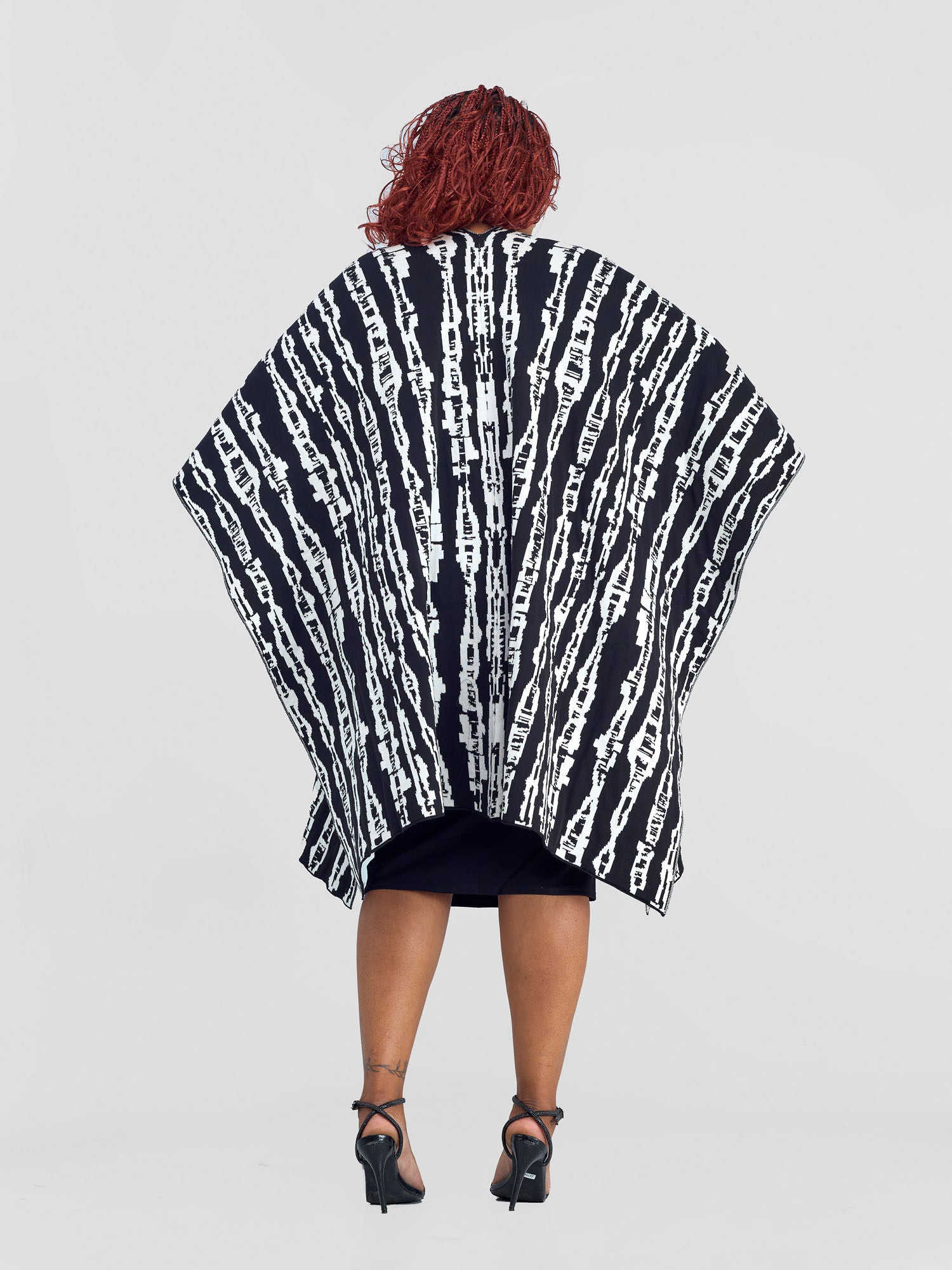 Vivo Reversible Poncho without Fringes - Black / Offwhite Miwa Print