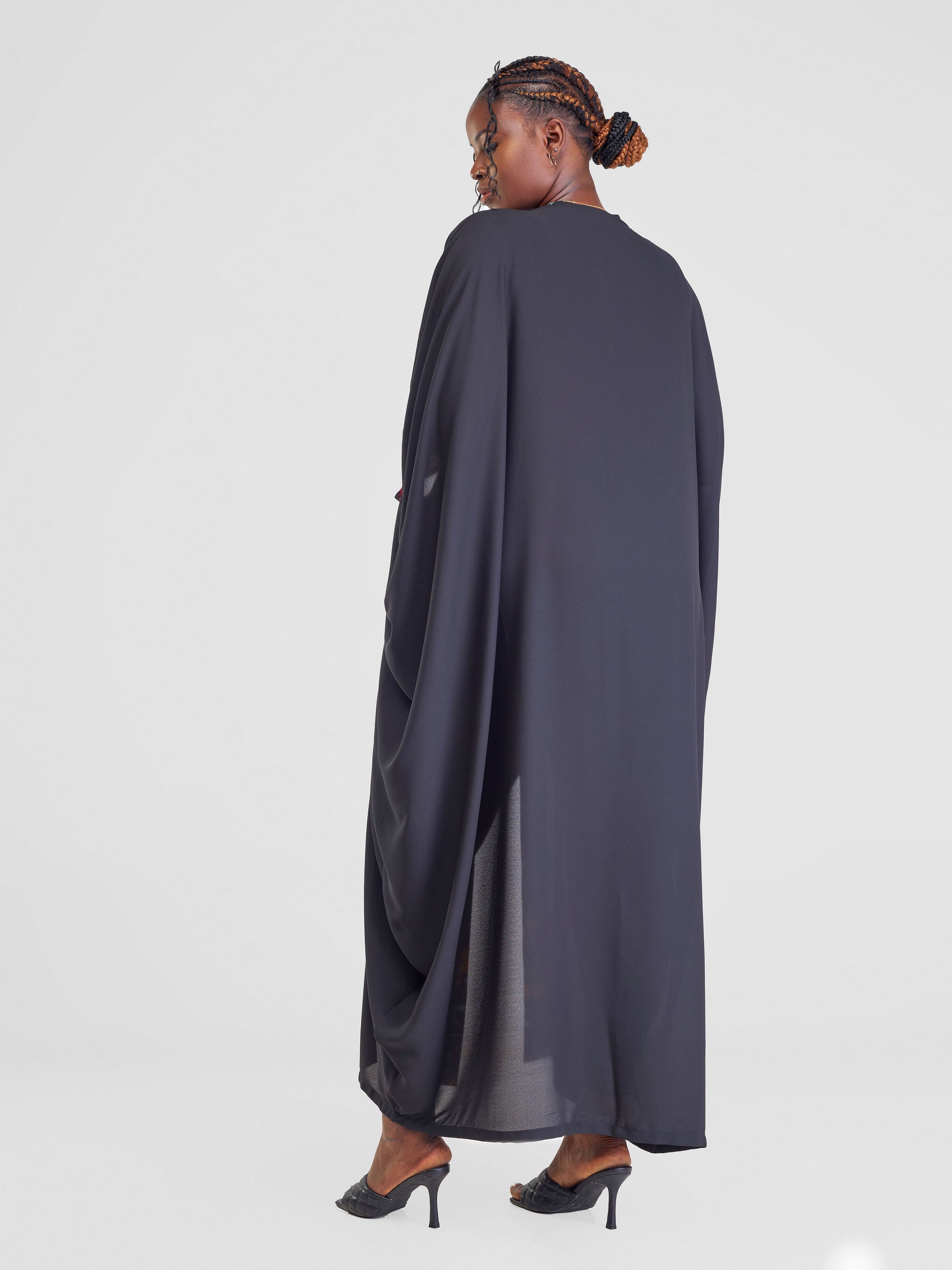 Vivo Fara Gathered Sleeve Open Kaftan - Black