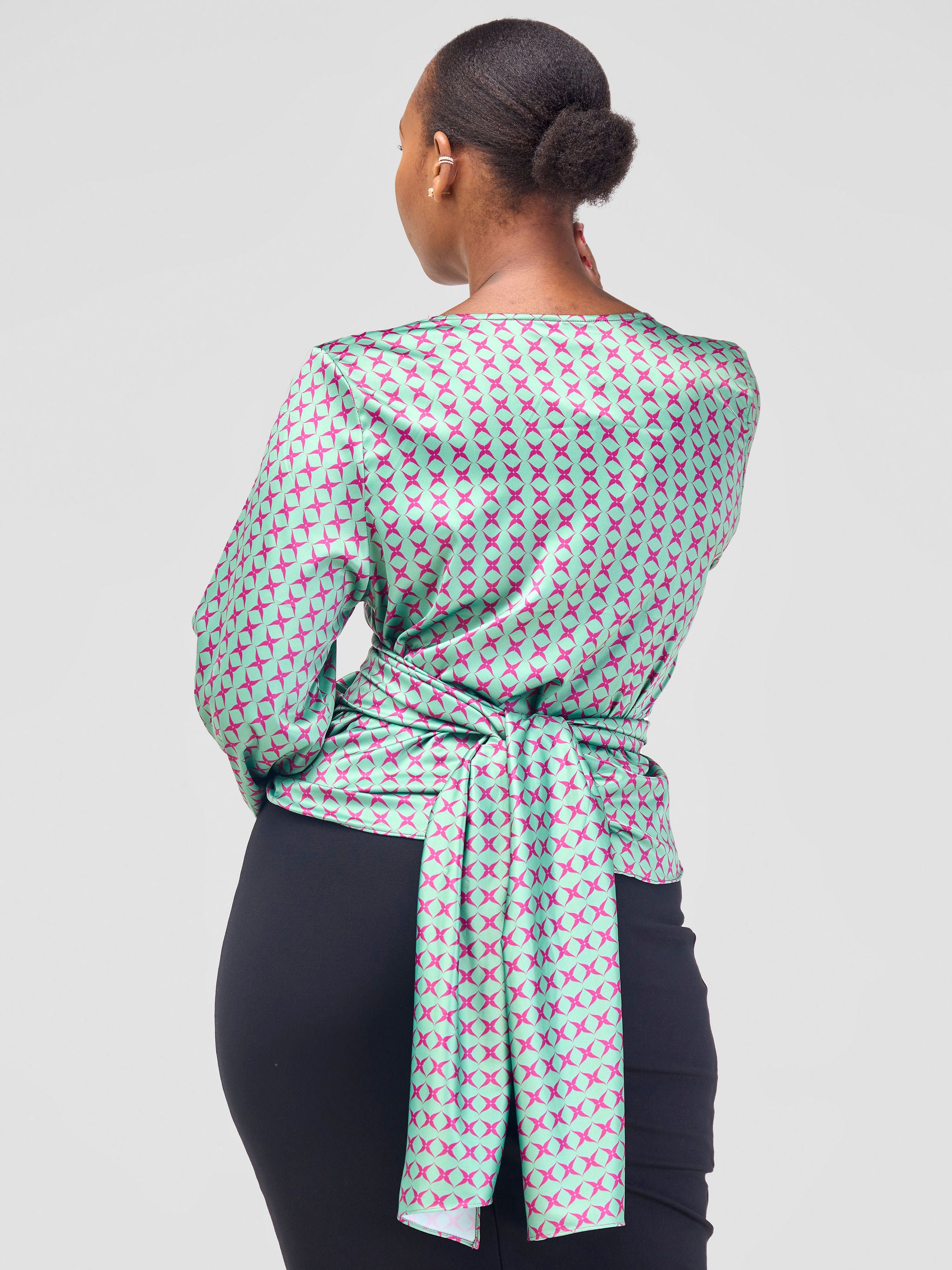 Vivo Arafa Wrap Top - Green / Purple Clover Print