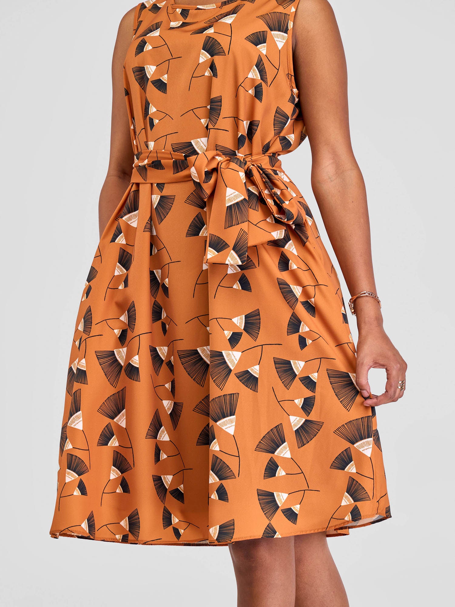 Vivo Basic Sleeveless Tent Dress - Brown/Black Print