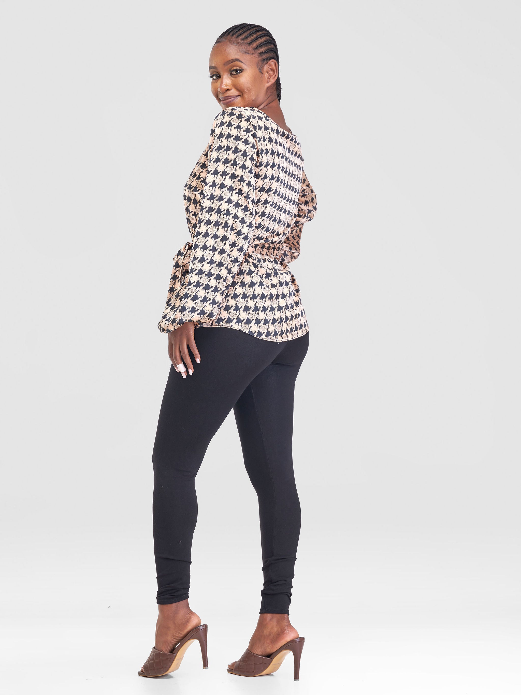 Vivo Basic Satin Bishop Sleeved Top - Peach / Black Print