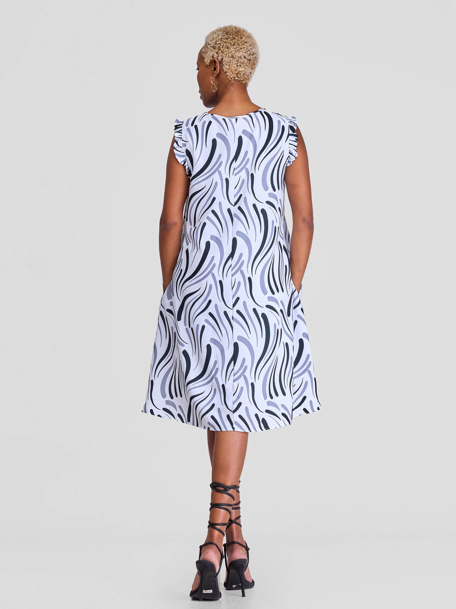 Vivo Ava Tent Knee Length Dress - White / Black Yala Print