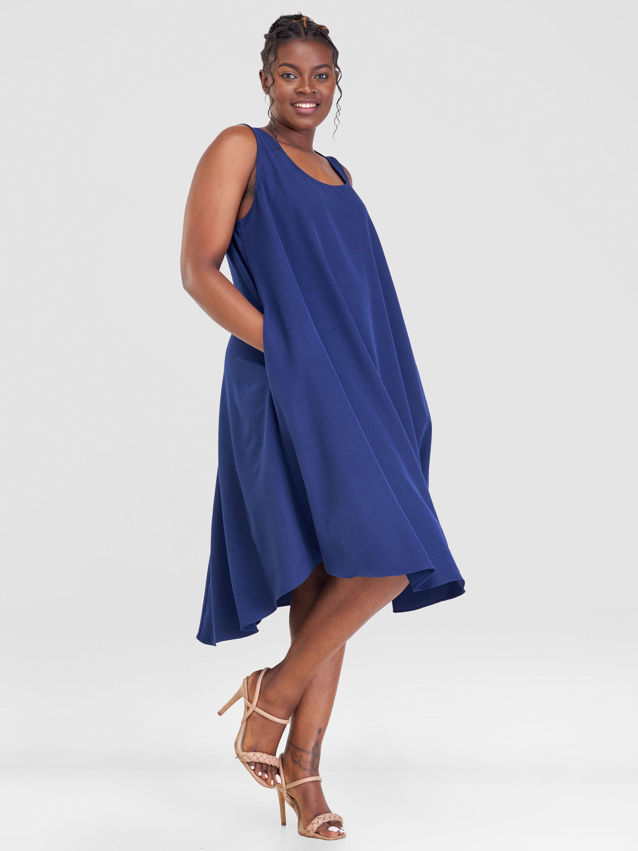 Vivo Yumi Sleeveless Knee Length Dress - Navy Blue