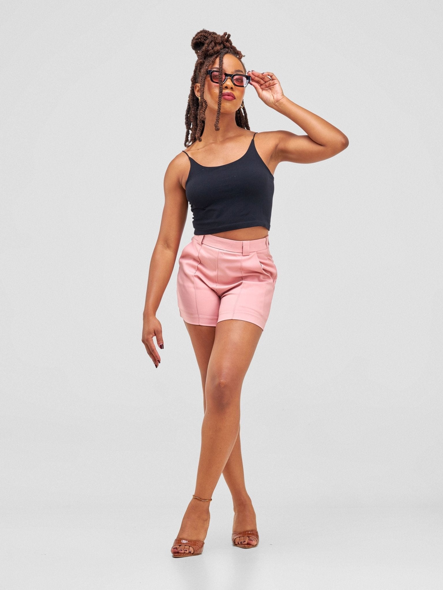 Anika Aline Pleated Short With Angular Pocket & Zipper On The Side - Light Pink - Shopzetu