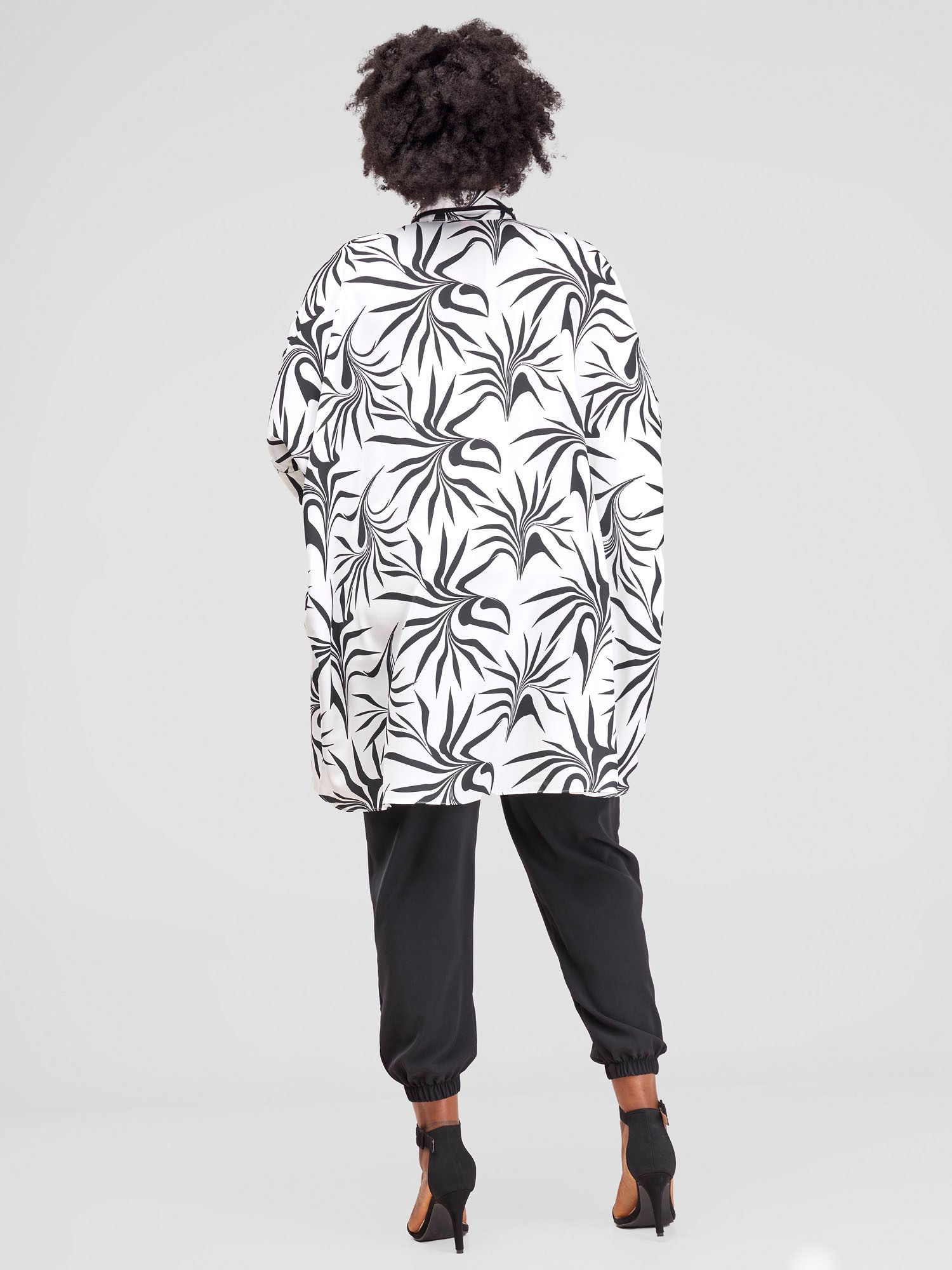 Vivo Asha Wide Top - White / Black Tezo Print