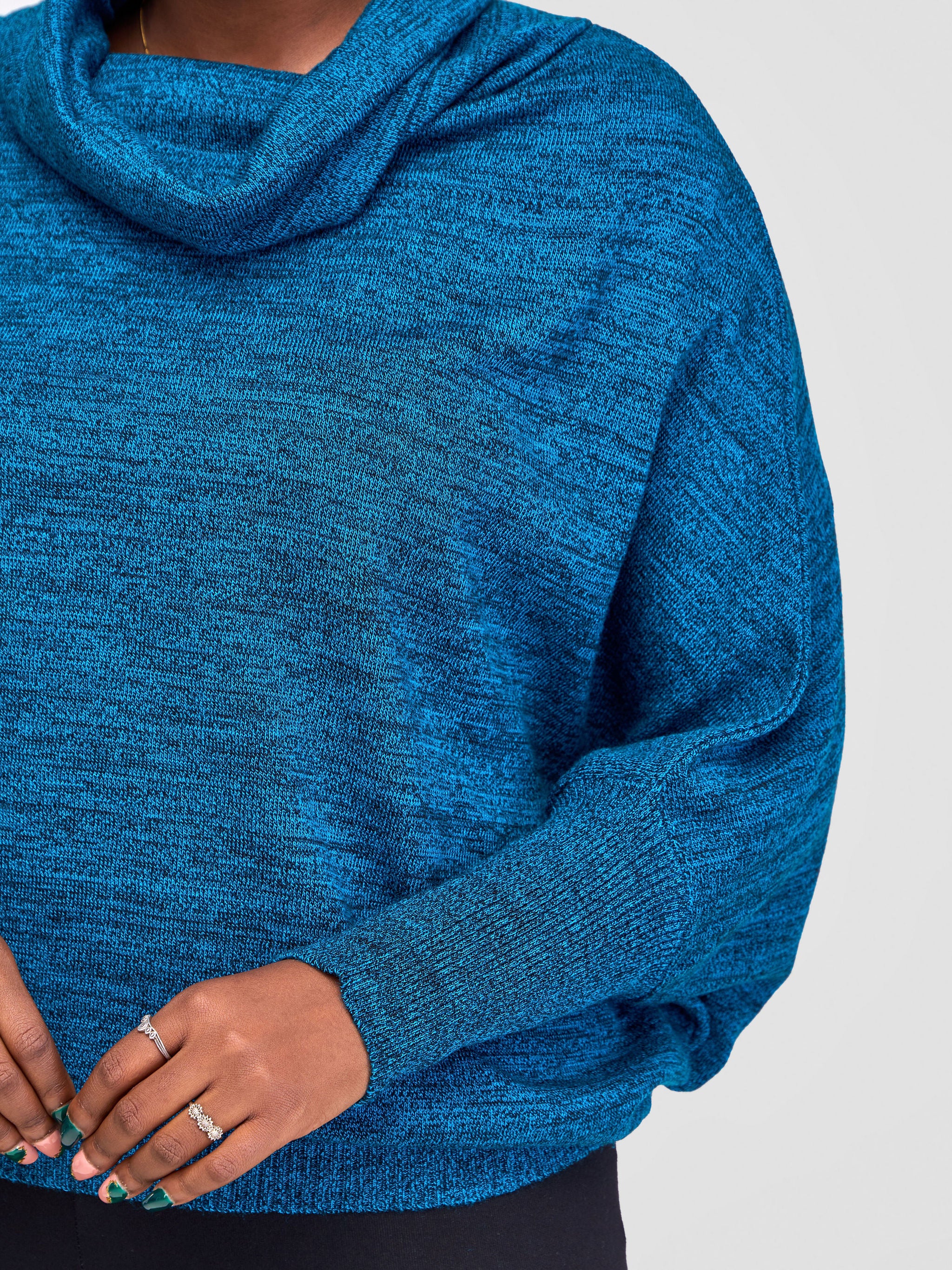 Vivo Basic Short Dolman Sweater - Blue / Black