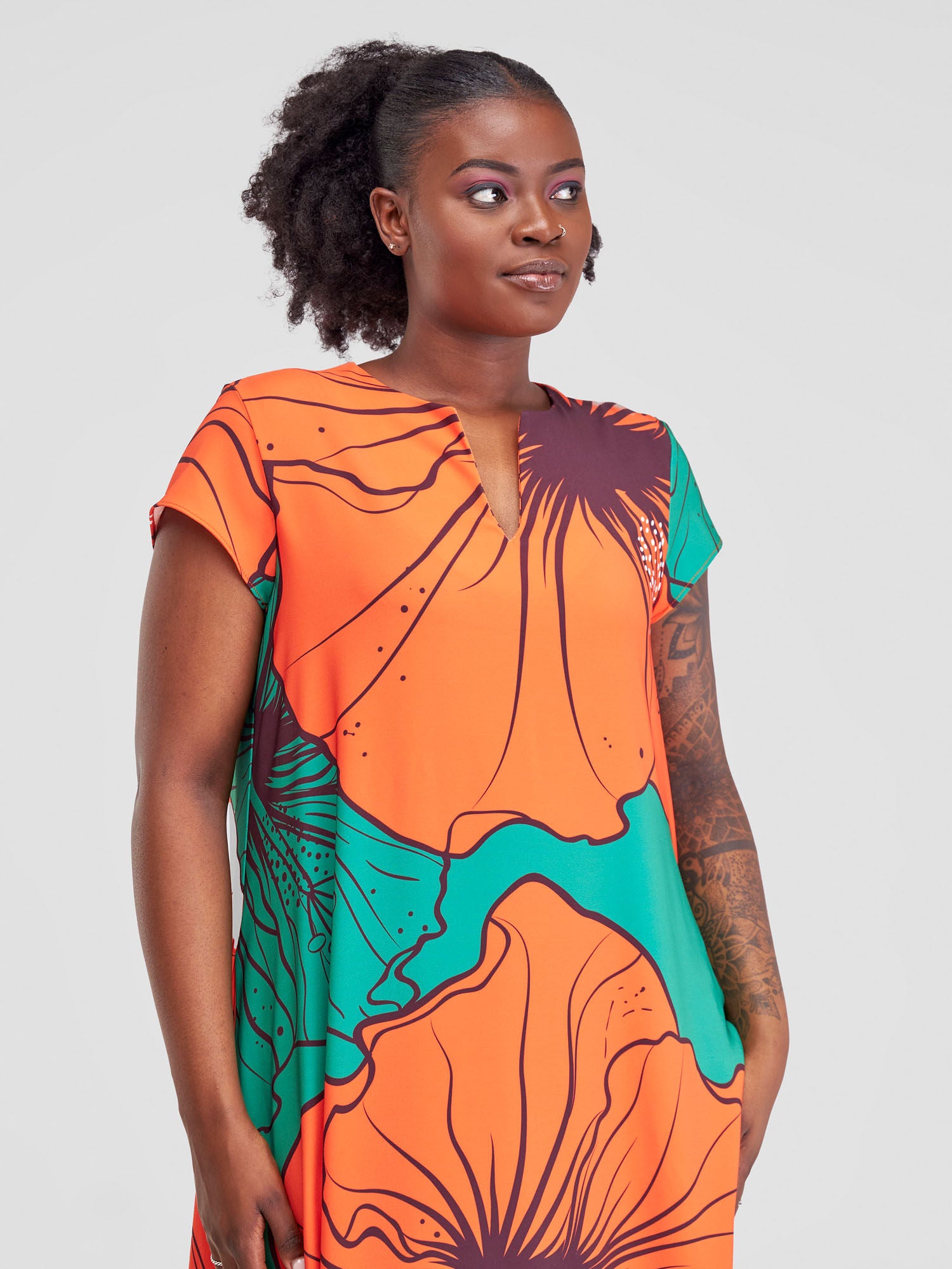 Vivo Zola V Neck Cap Sleeve Maxi - Green / Orange Flohibi Print