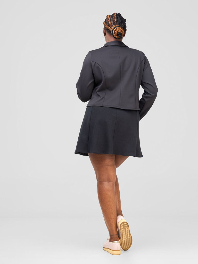 Zoya Sitawi Cropped Jacket - Black - Shopzetu