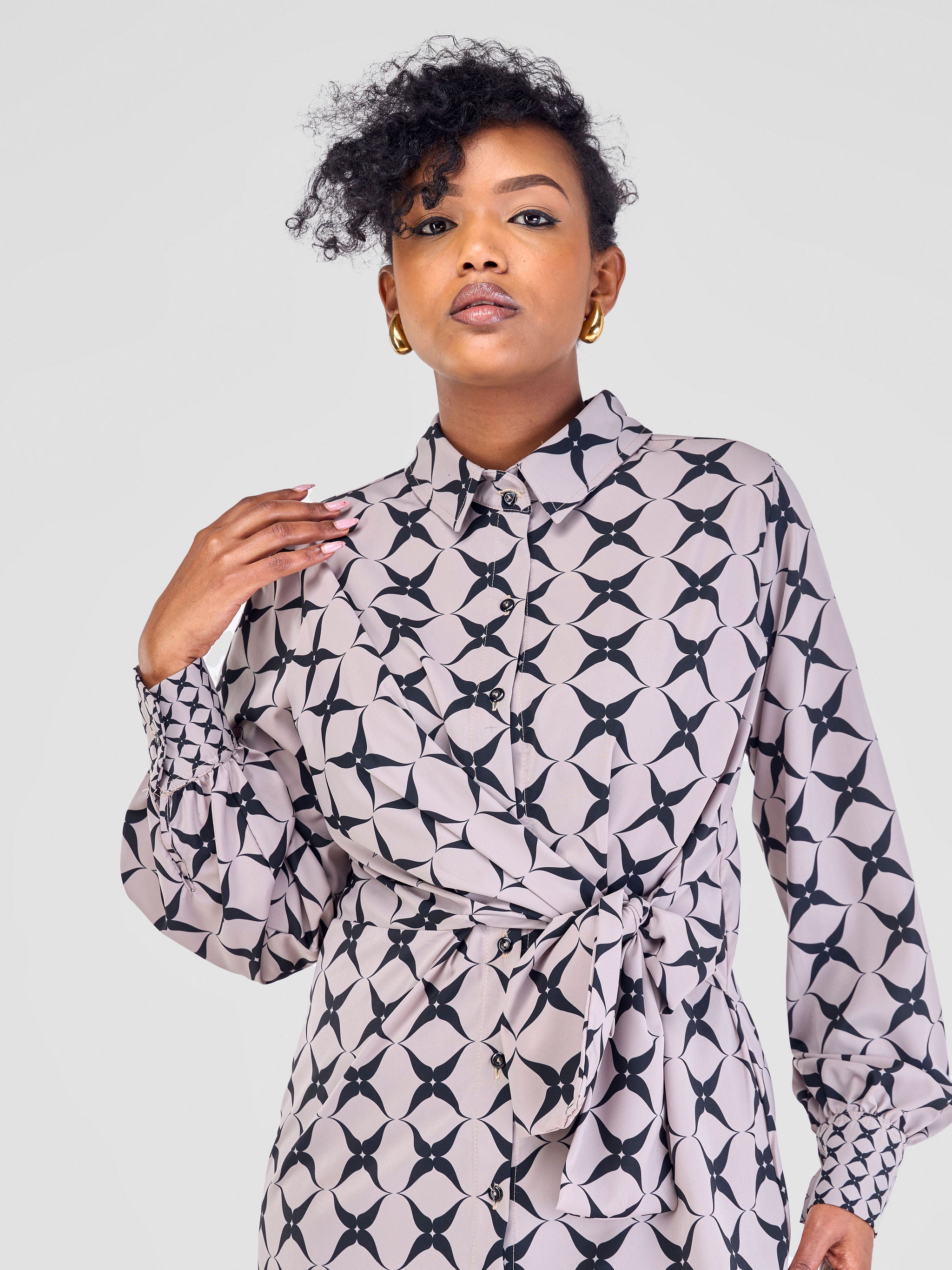 Vivo Arafa Long Sleeve Tie Dress - Grey / Black Clover Print