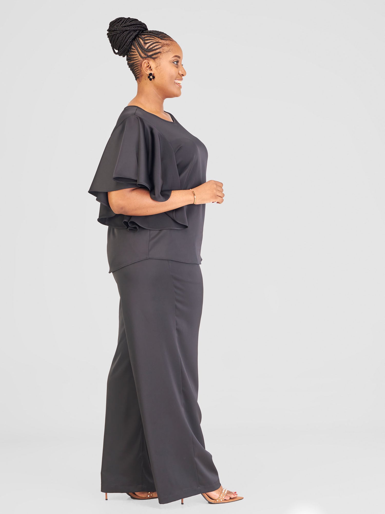 Vivo Alika Flounce Sleeve Top - Black