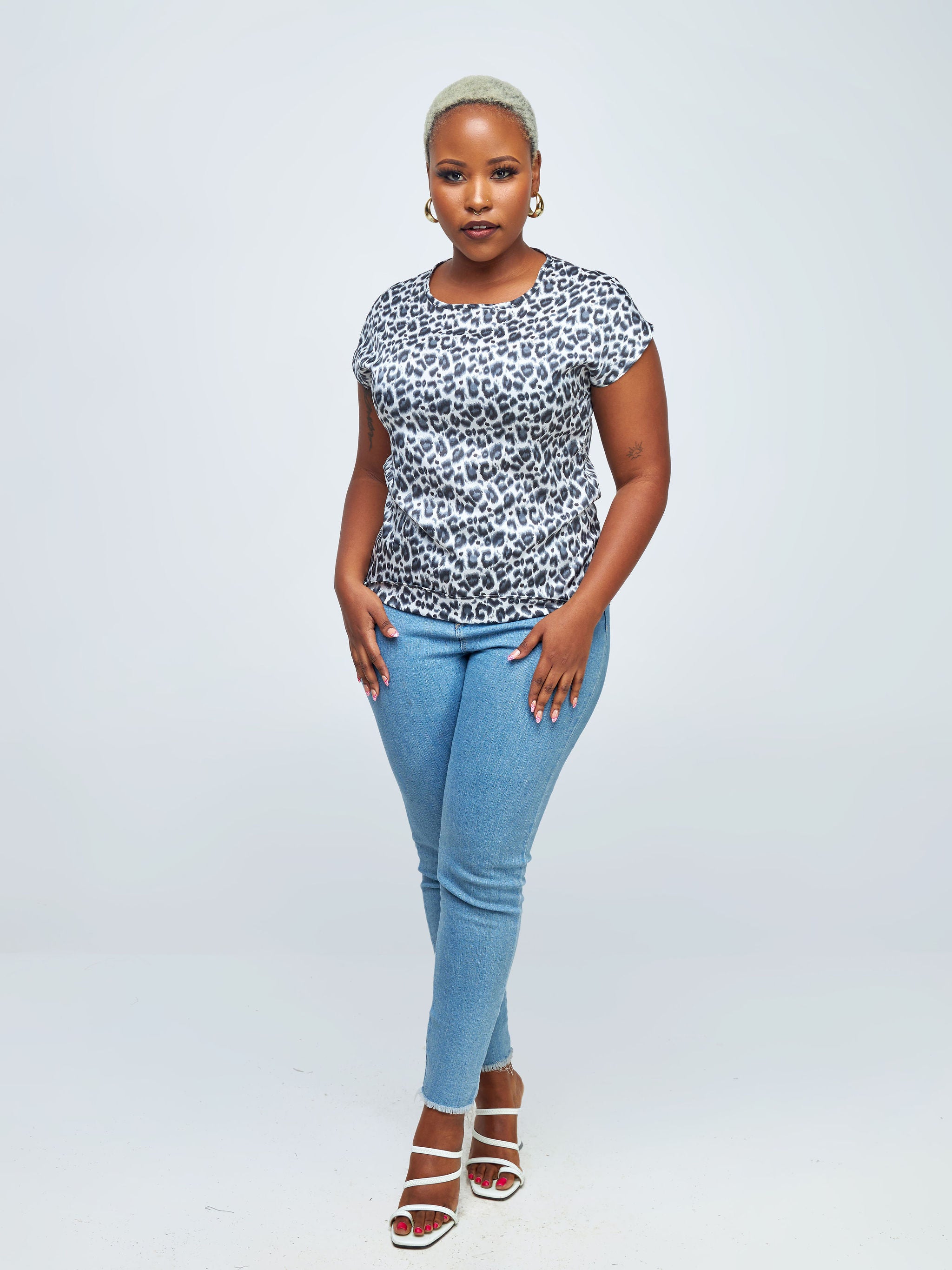Vivo Basic Crepe Drop Shoulder Top - White / Grey Animal Print