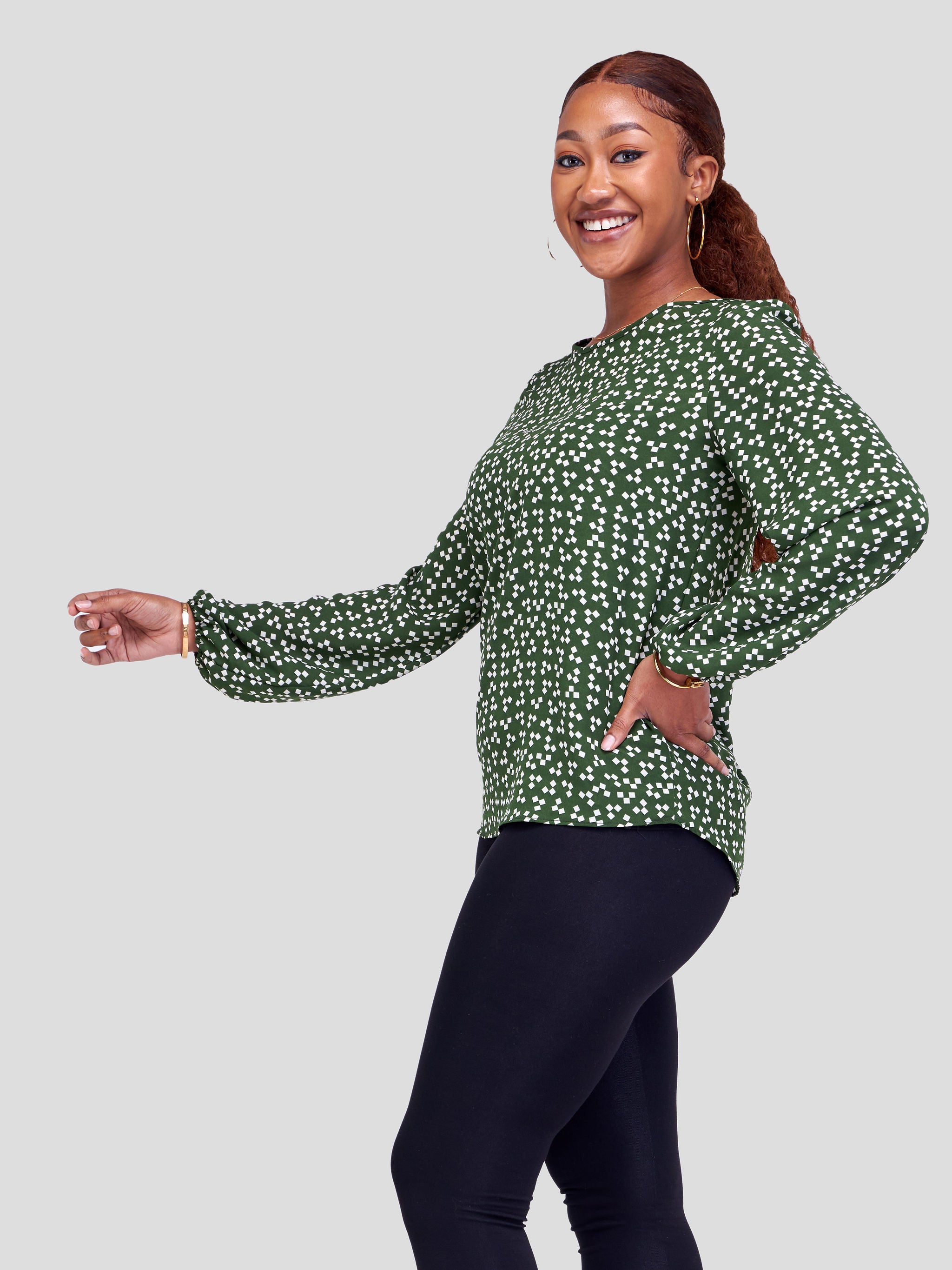 Vivo Basic Long Sleeved Bishop Top - Hunters Green / White Abstract Print