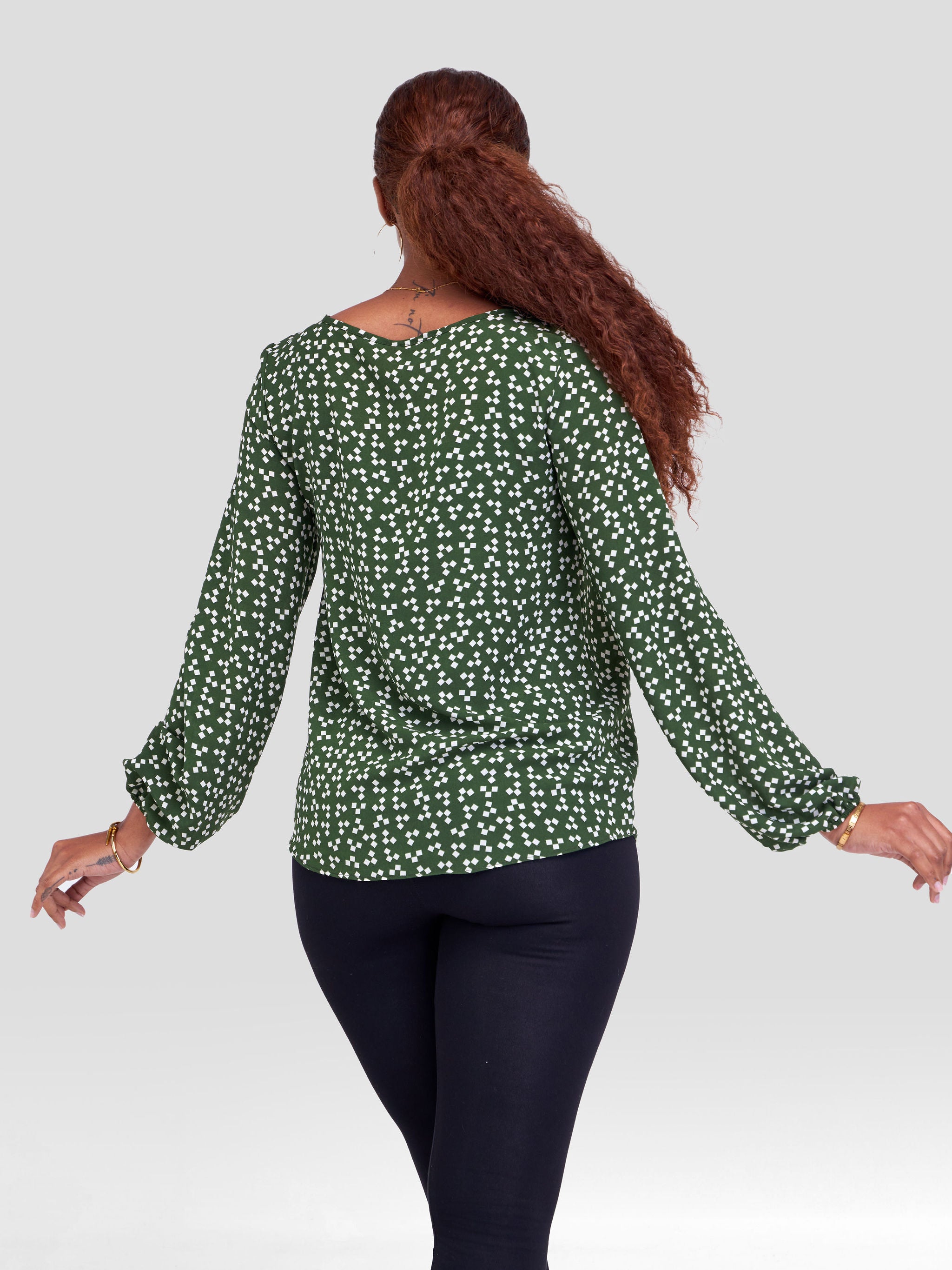 Vivo Basic Long Sleeved Bishop Top - Hunters Green / White Abstract Print