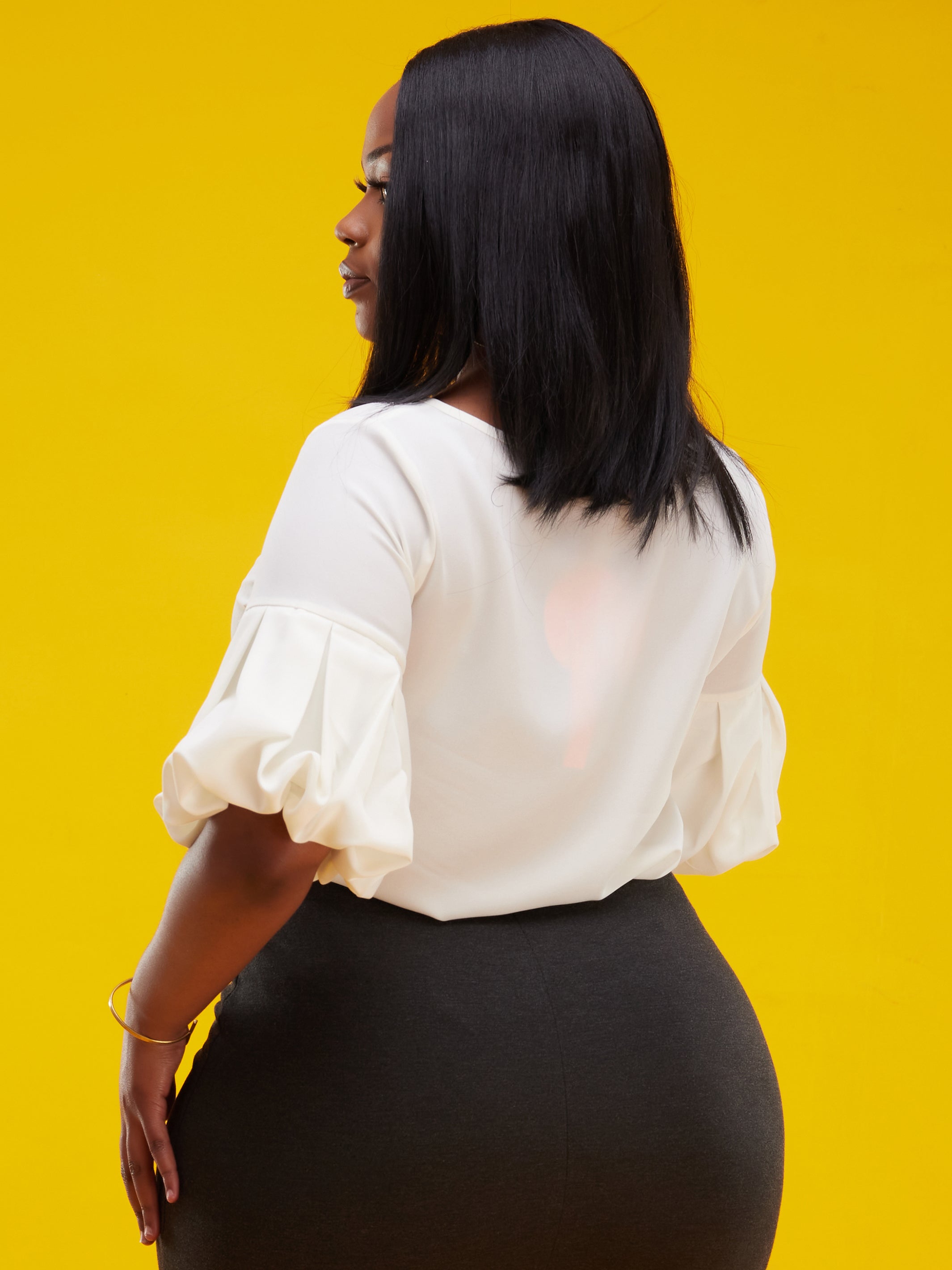 Vivo Basic Boundneck Puff Sleeve Top - White