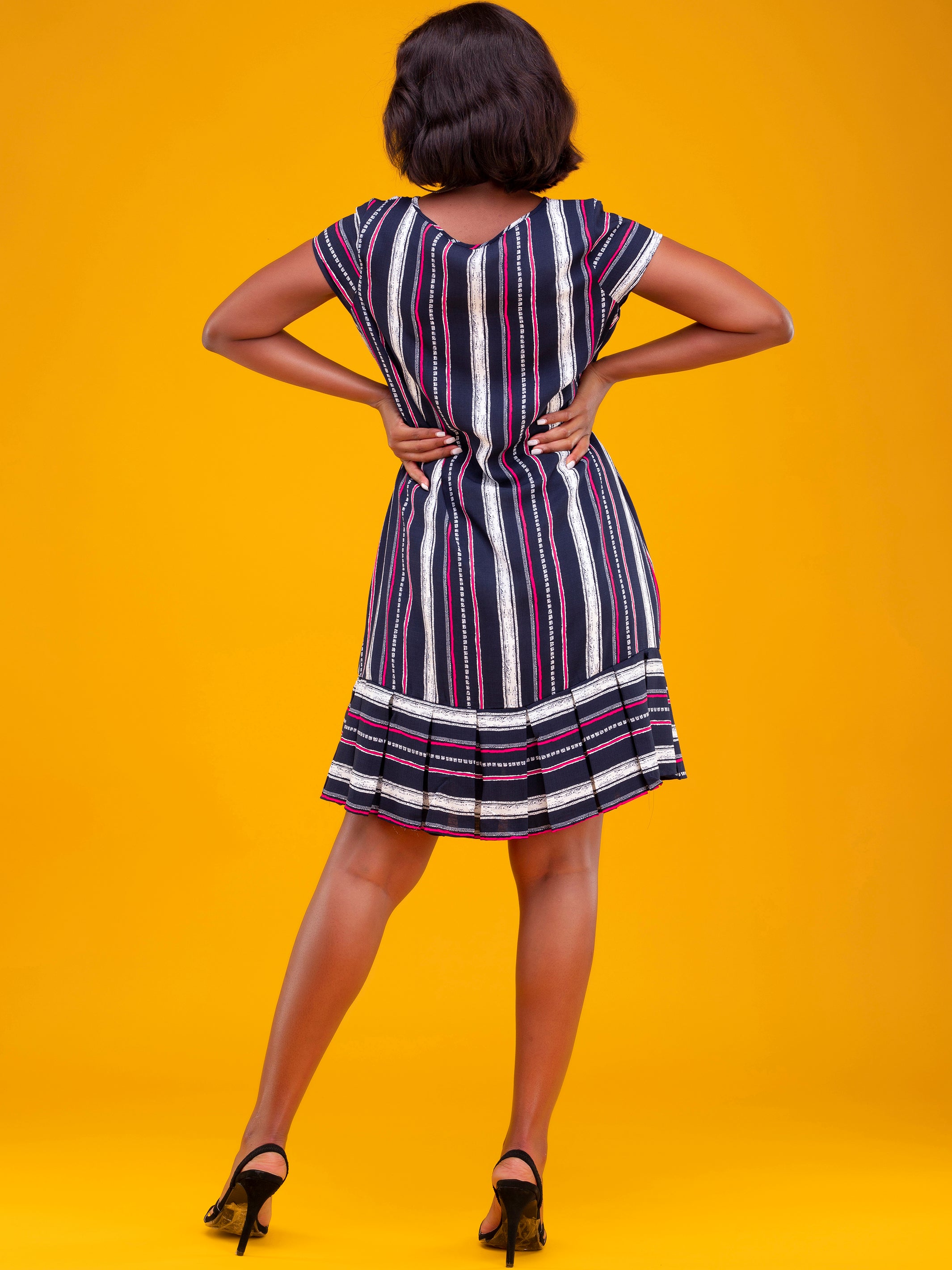 Vivo Zawadi Inverted Pleat Dress - Blue/ White Print