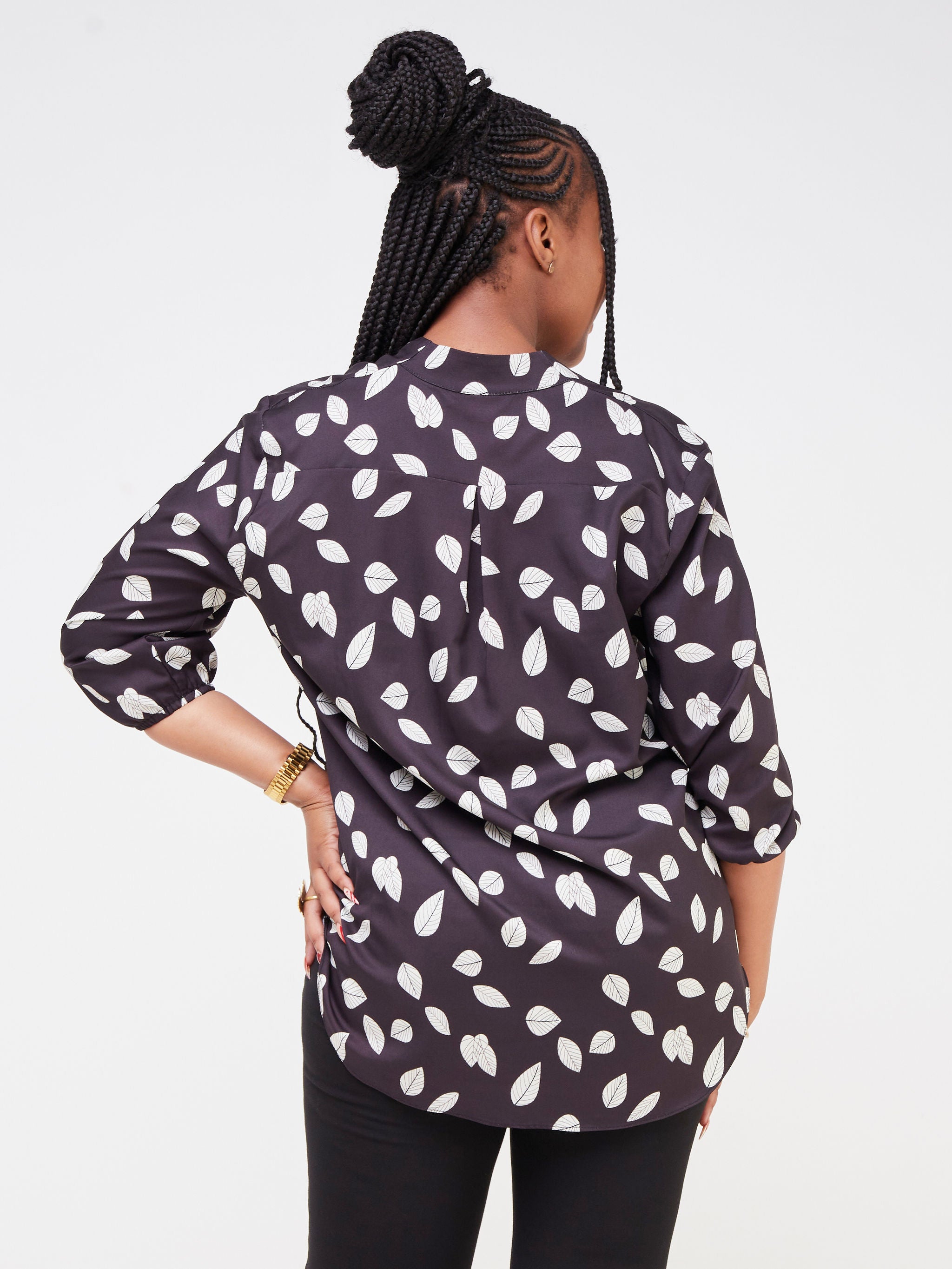 Vivo Dua Shirt - Black / Off White Floral Print