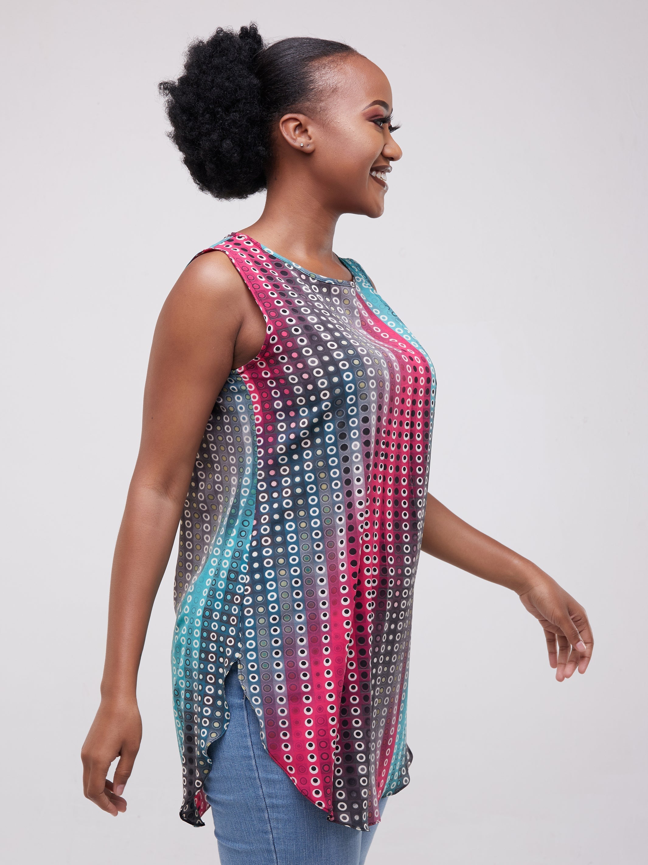 Vivo Tsavo Sleeveless Scalloped Hem Dress Top - Pink / Blue Print