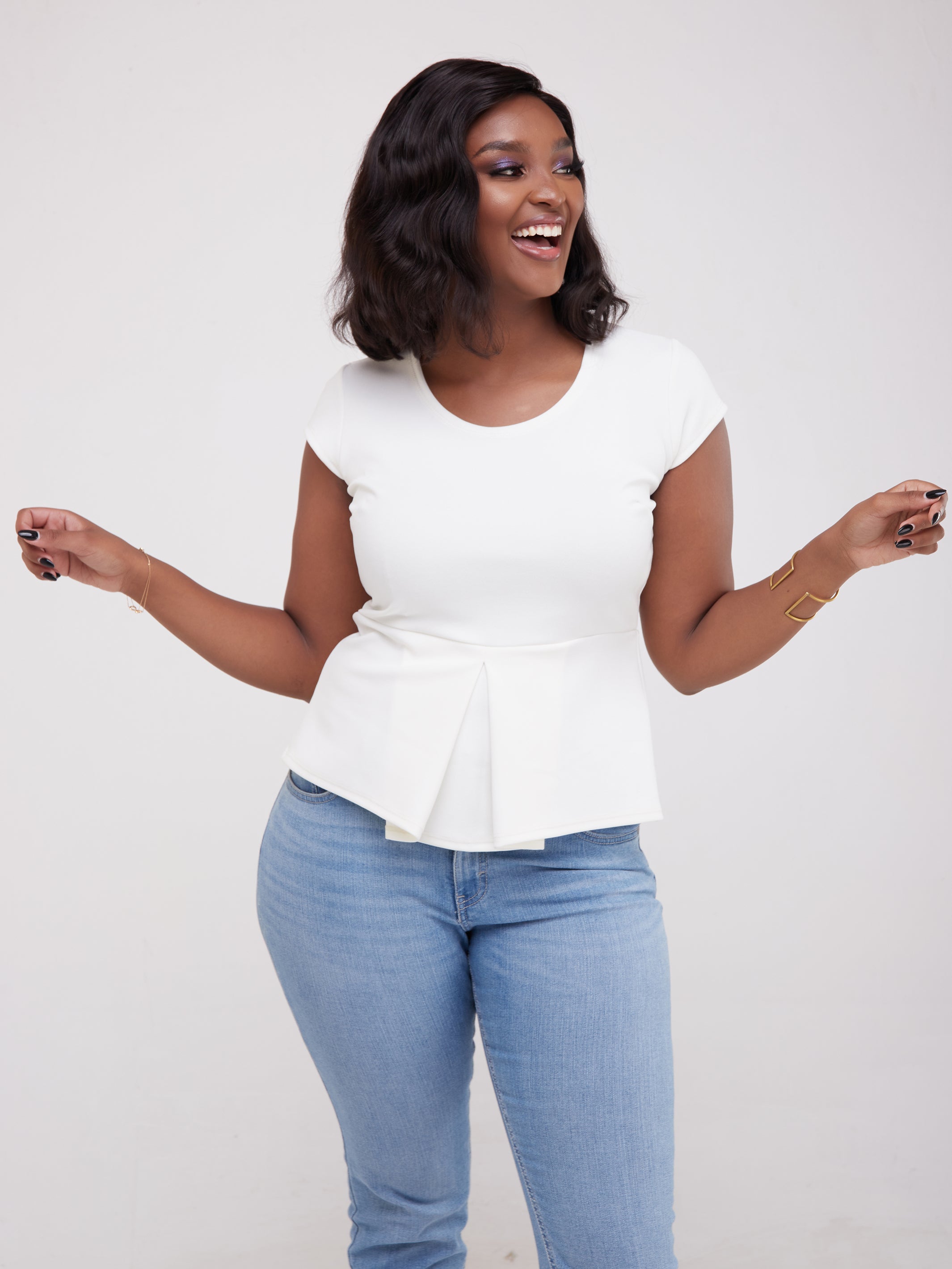 Vivo Cap Sleeve Amber Front Pleat Top - White