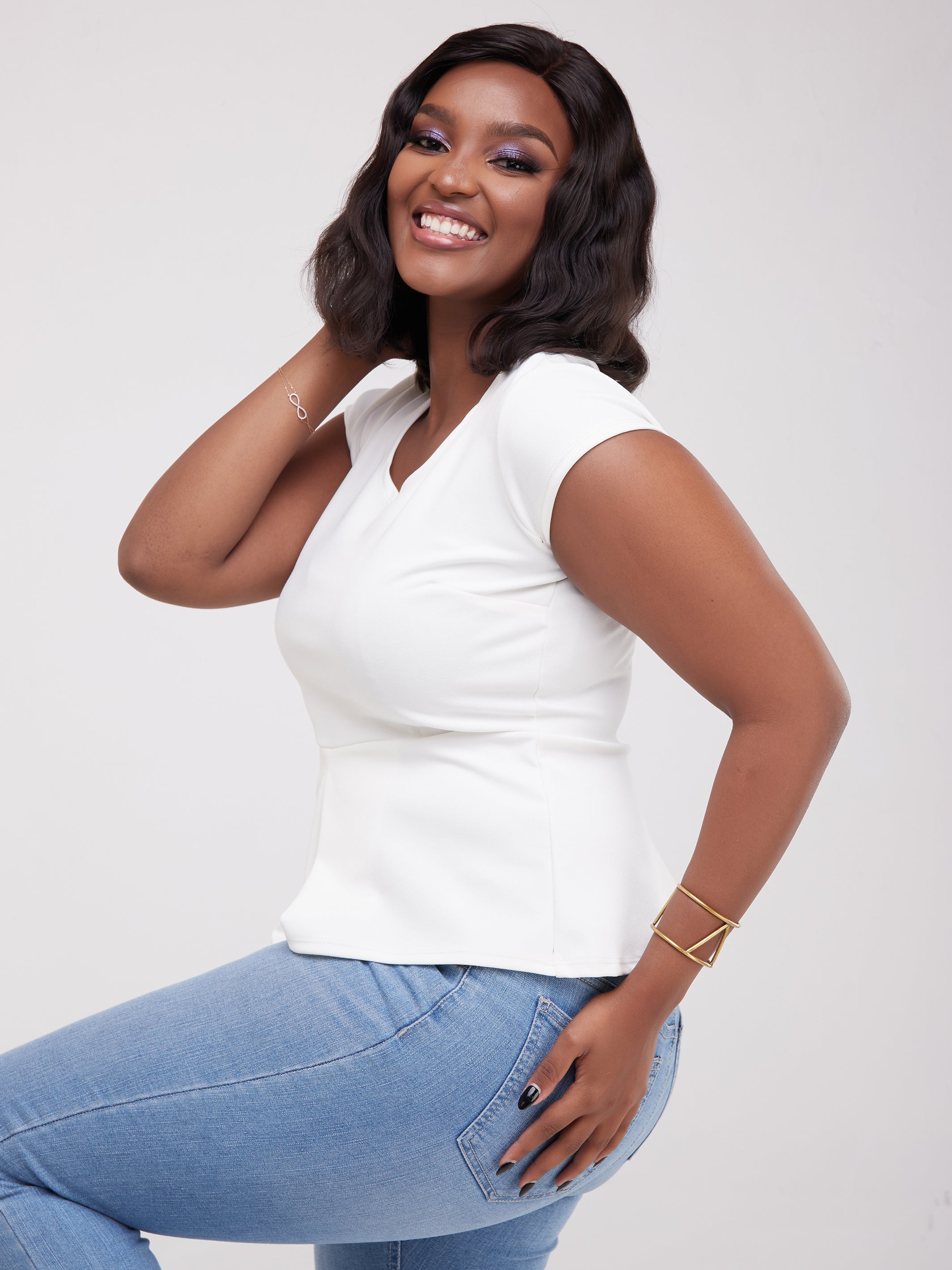 Vivo Cap Sleeve Amber Front Pleat Top - White