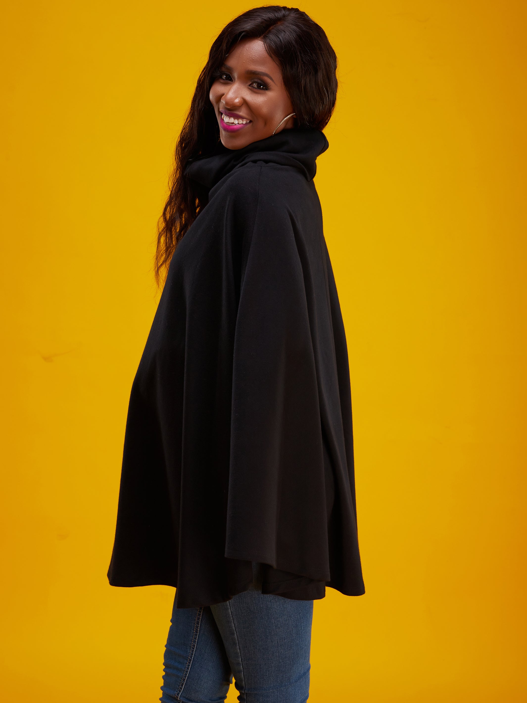 Vivo Mimmo Poncho - Black