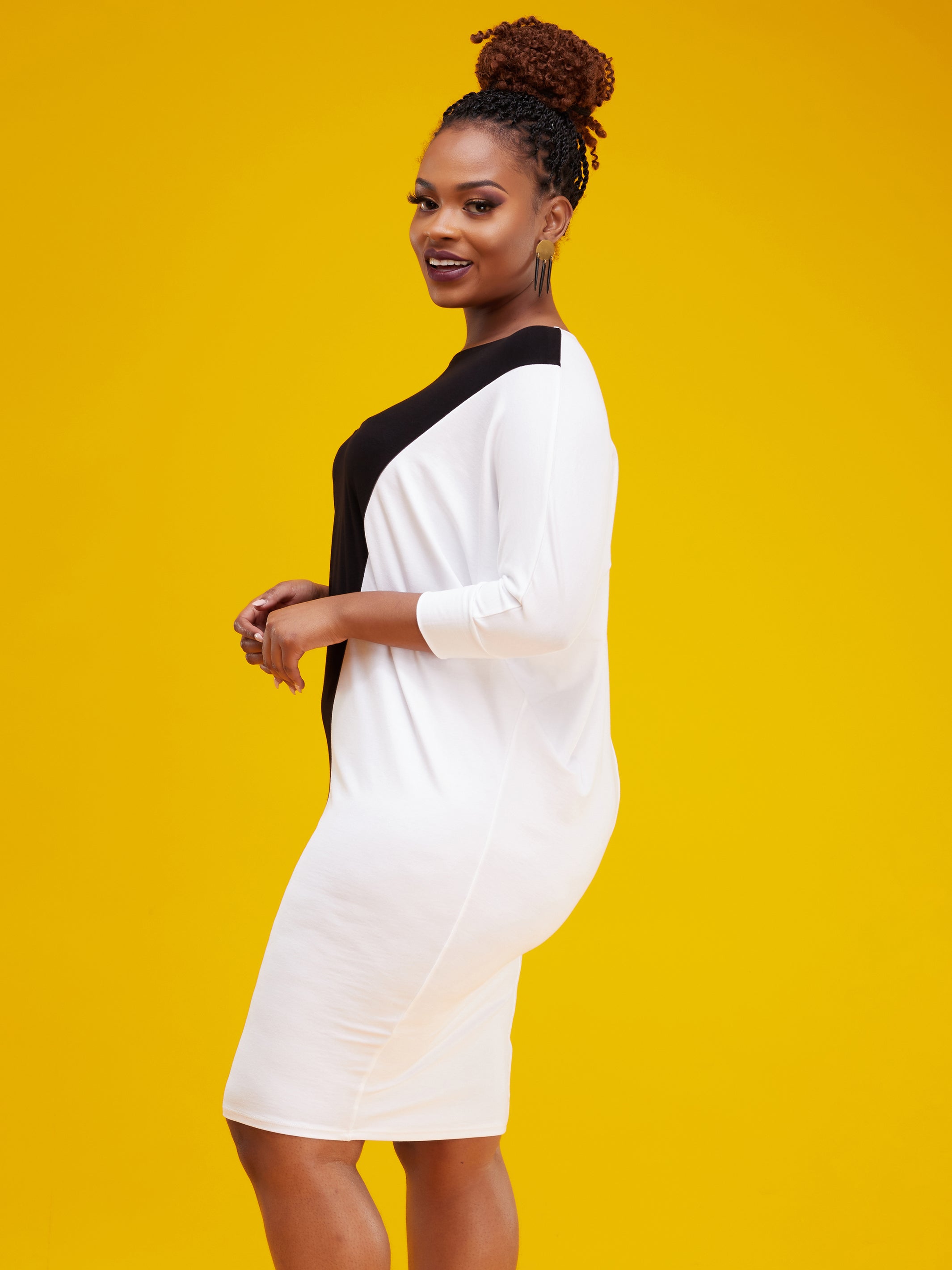 Vivo Zuri Dolman Dress - White / Black