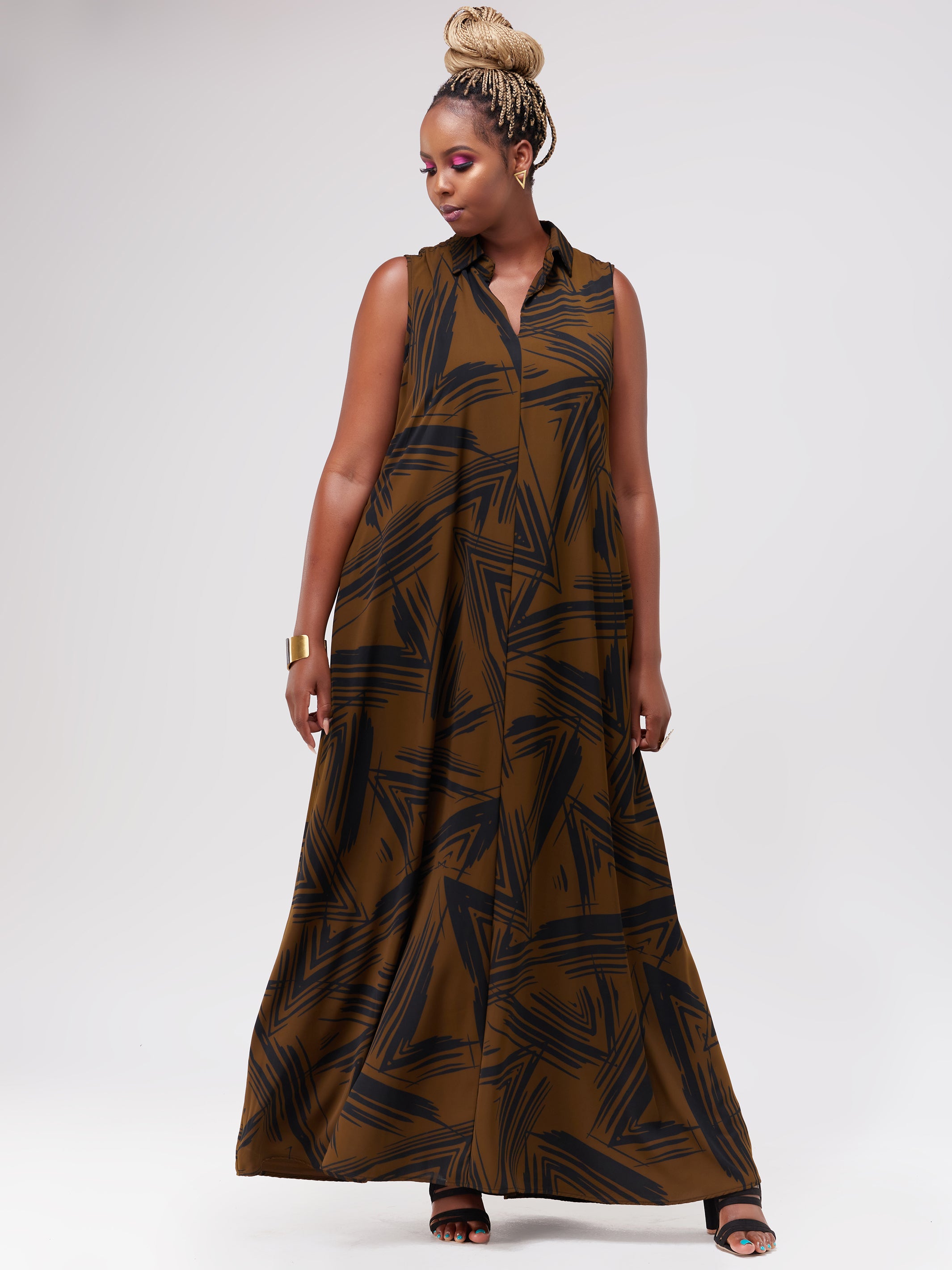 Vivo Zuri Sleeveless Tent Maxi Dress - Black / Brown Print