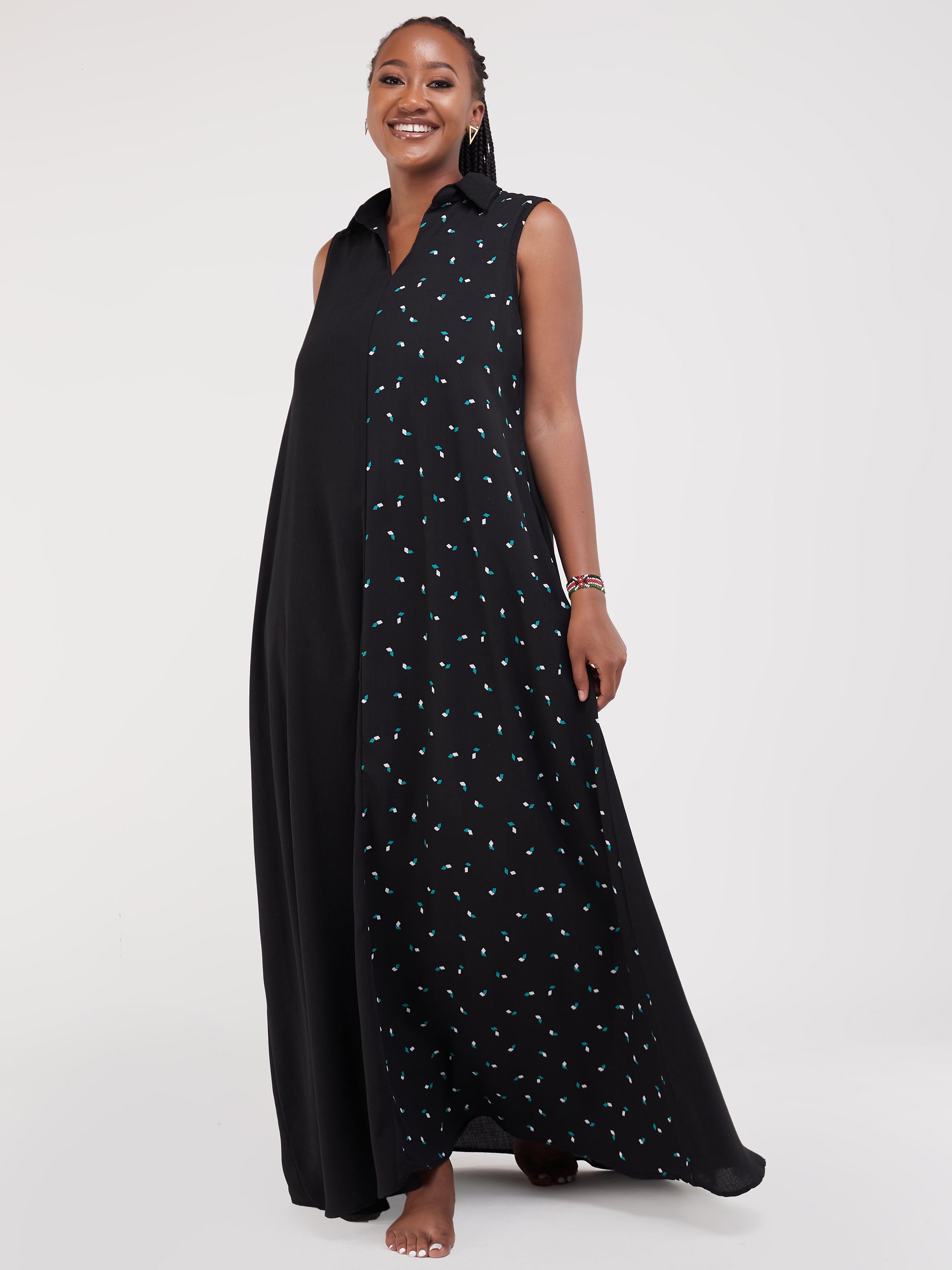 Vivo Zuri Sleeveless Tent Maxi Dress - Black / Dice Print