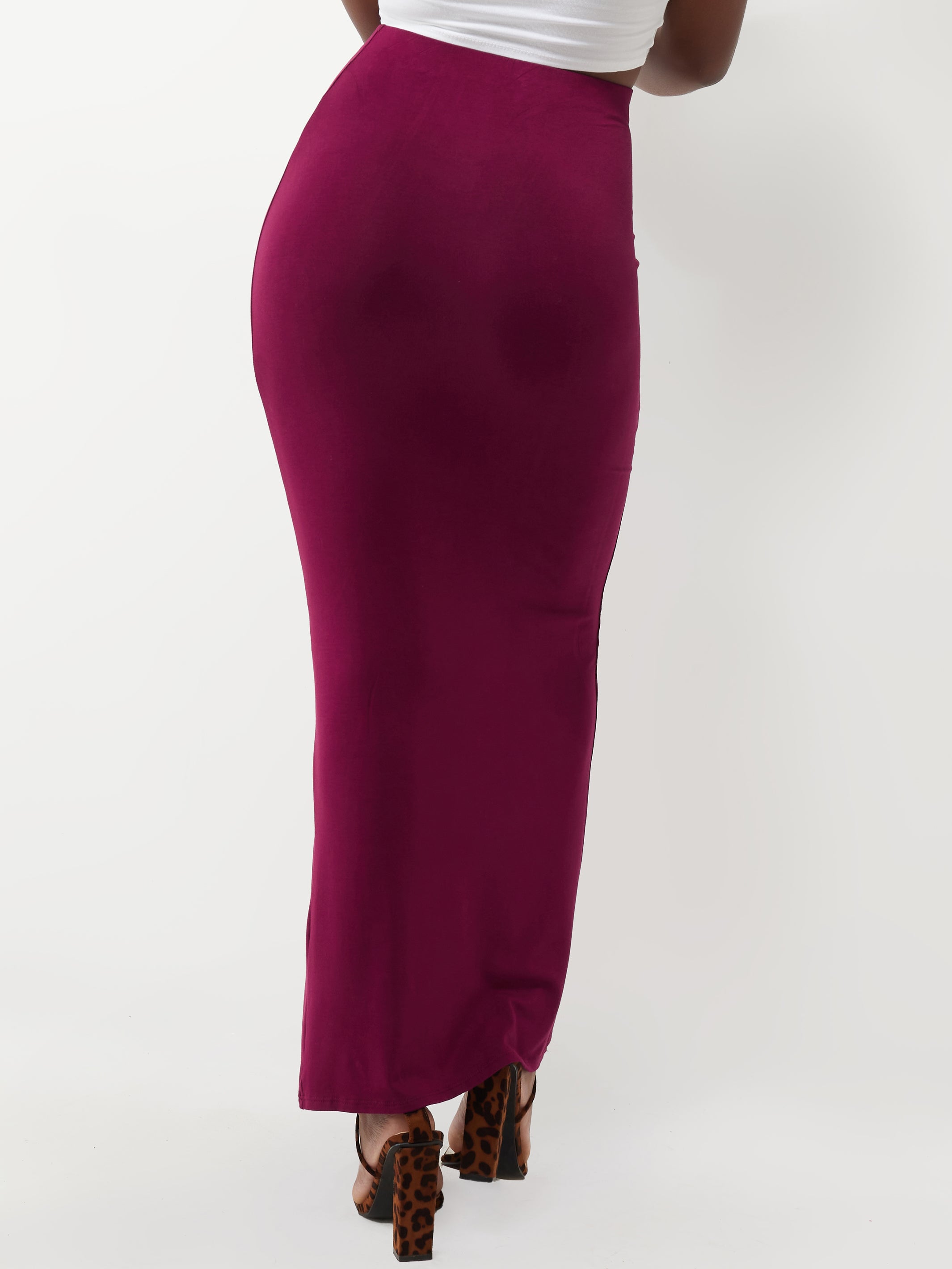 Vivo Basic Straight Skirt With Front Slit - Burgundy
