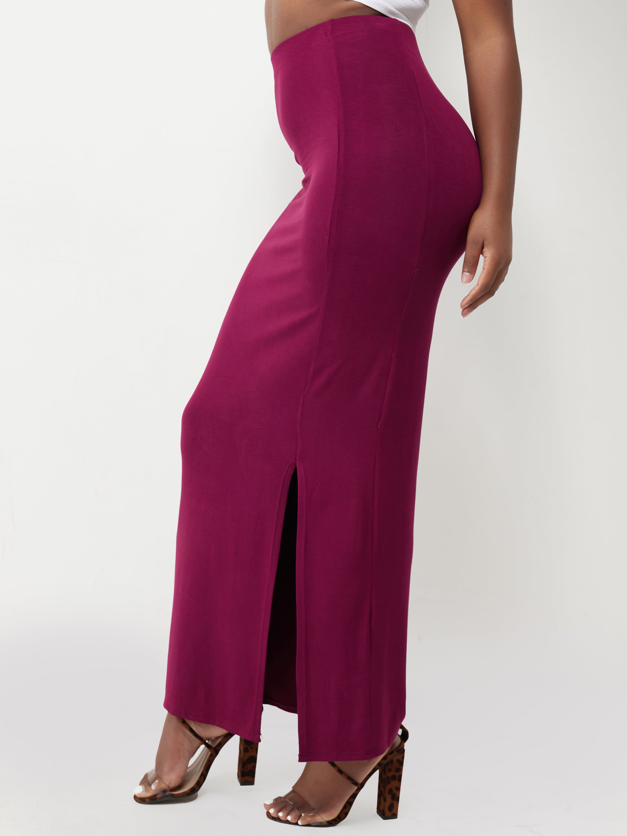 Vivo Basic Straight Skirt With Front Slit - Burgundy