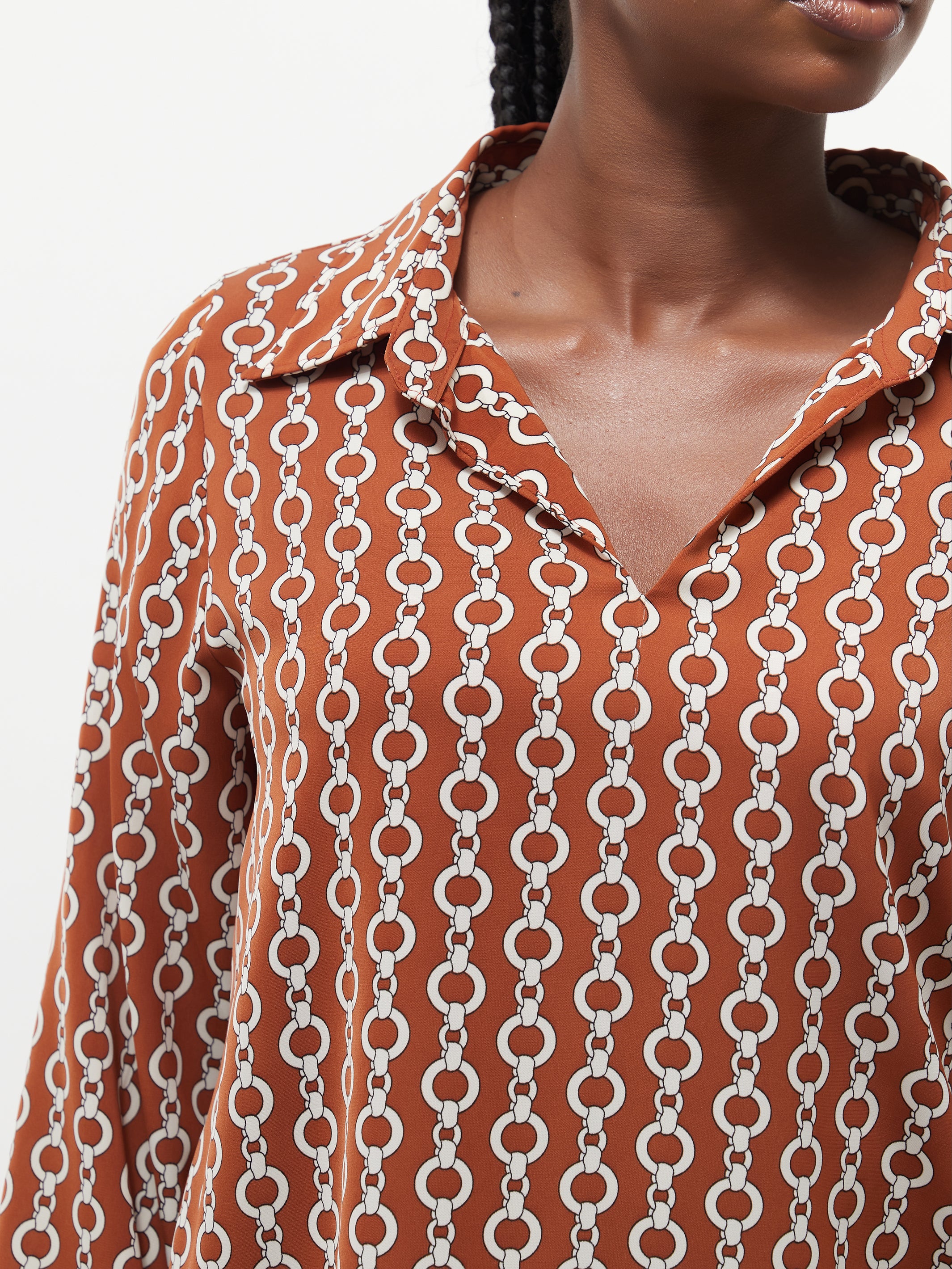 Vivo Zuri Long Sleeved Blouse - Brown Chain Print