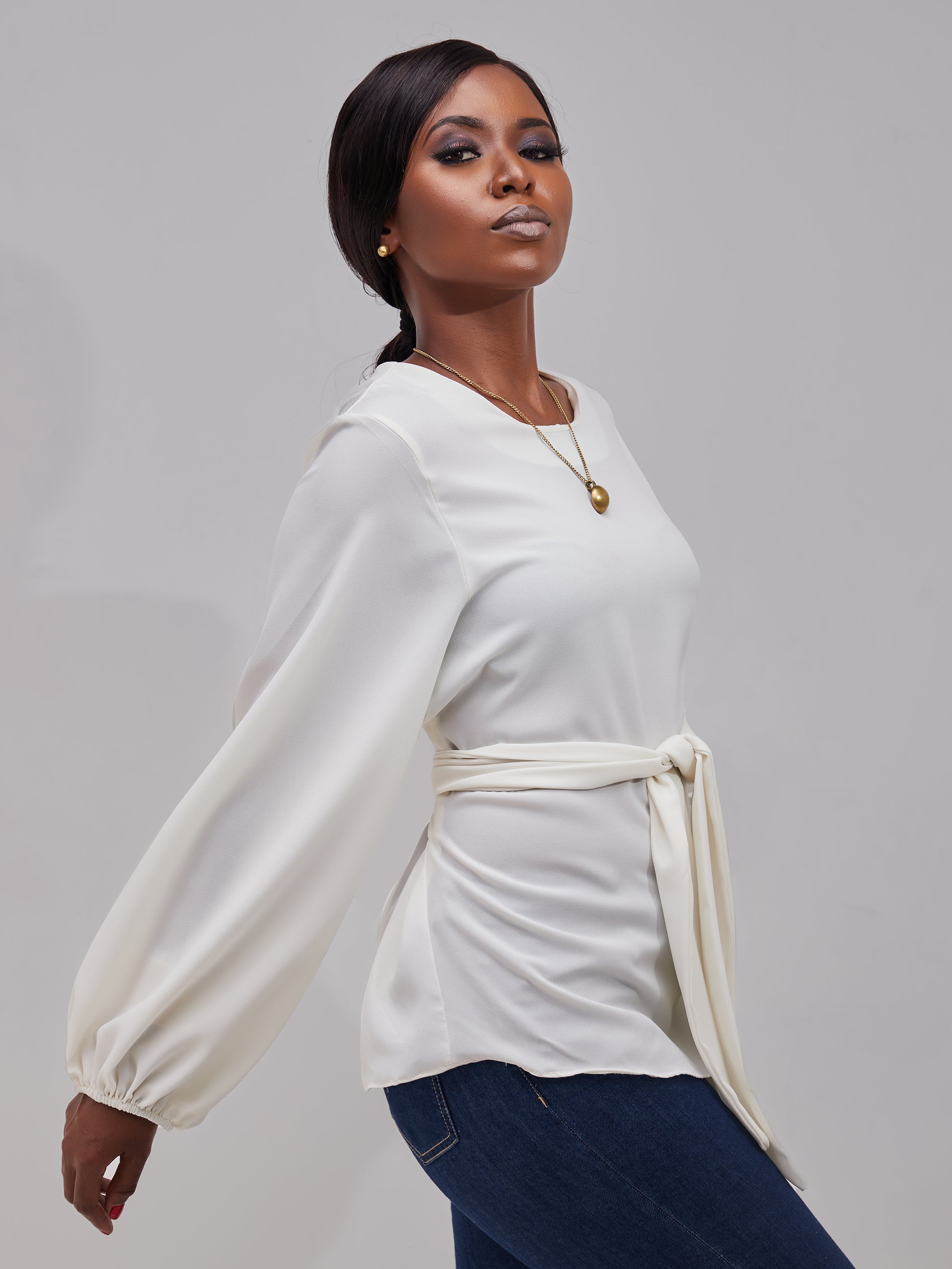 Vivo Basic Crepe Tie Top - Off White