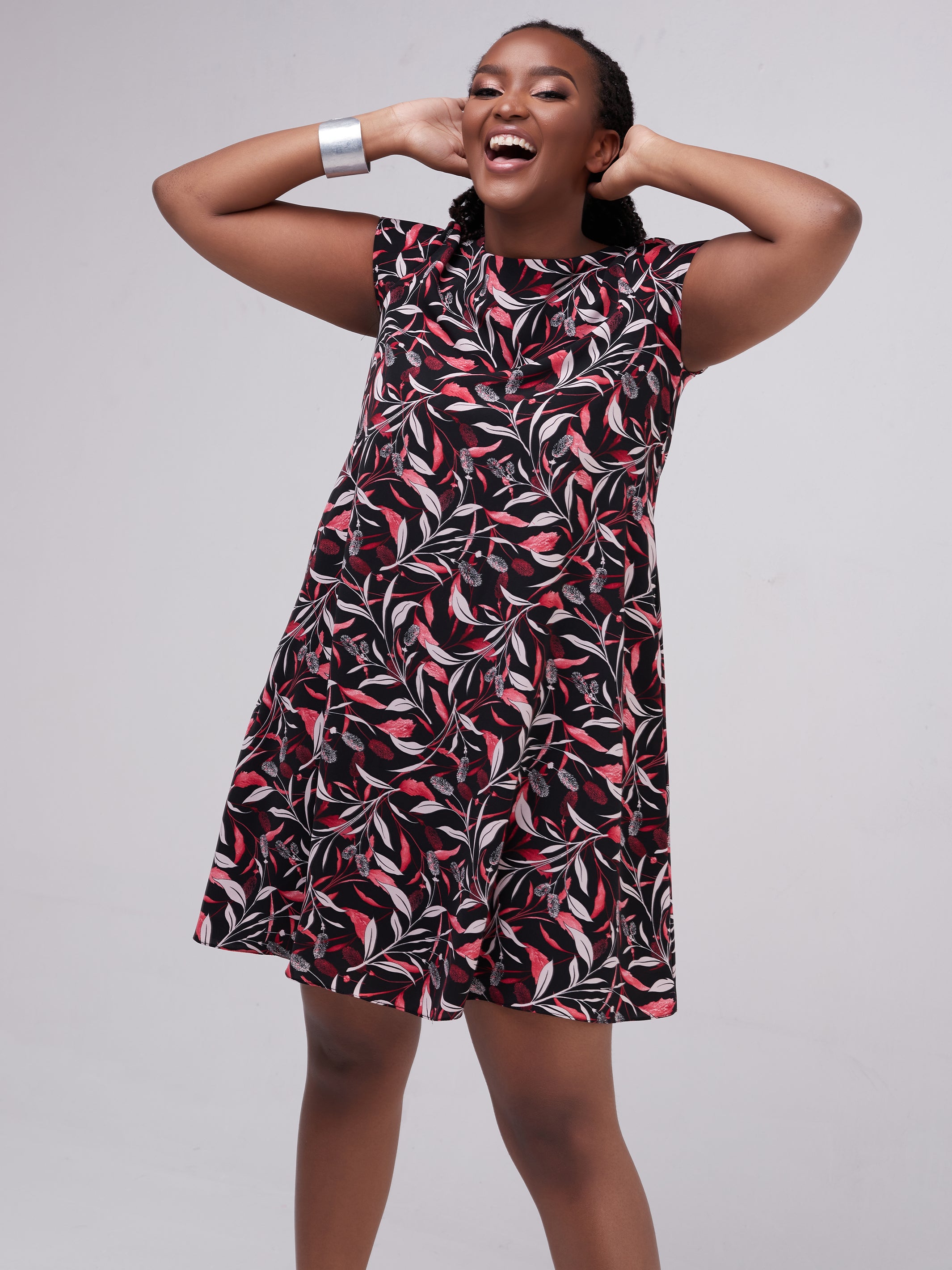 Vivo Basic Cap Sleeve Knee Length Tent Dress - Red / Pink Print