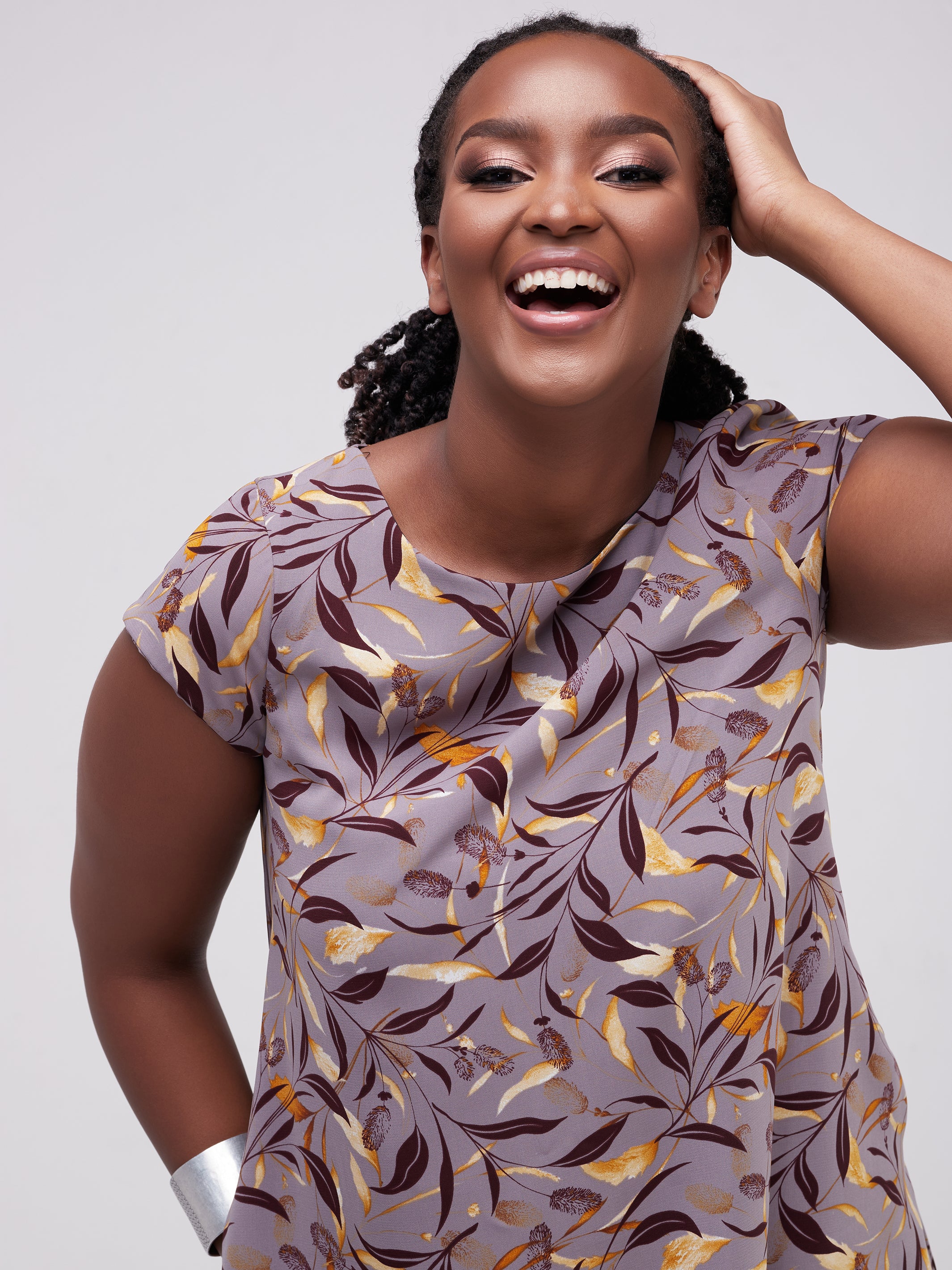 Vivo Basic Cap Sleeve Knee Length Tent Dress - Purple / Brown Print