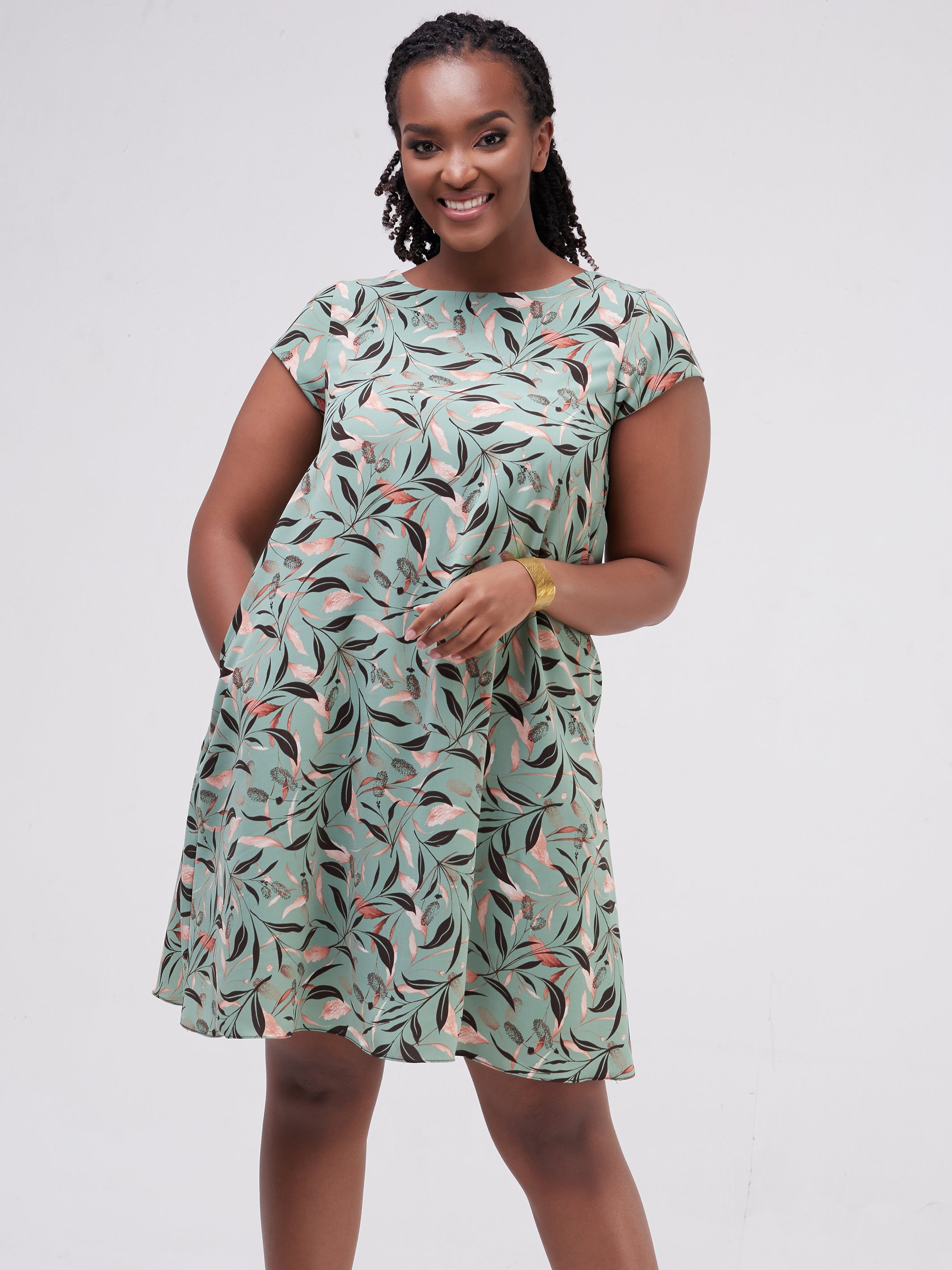Vivo Basic Cap Sleeve Knee Length Tent Dress - Green / Brown Print