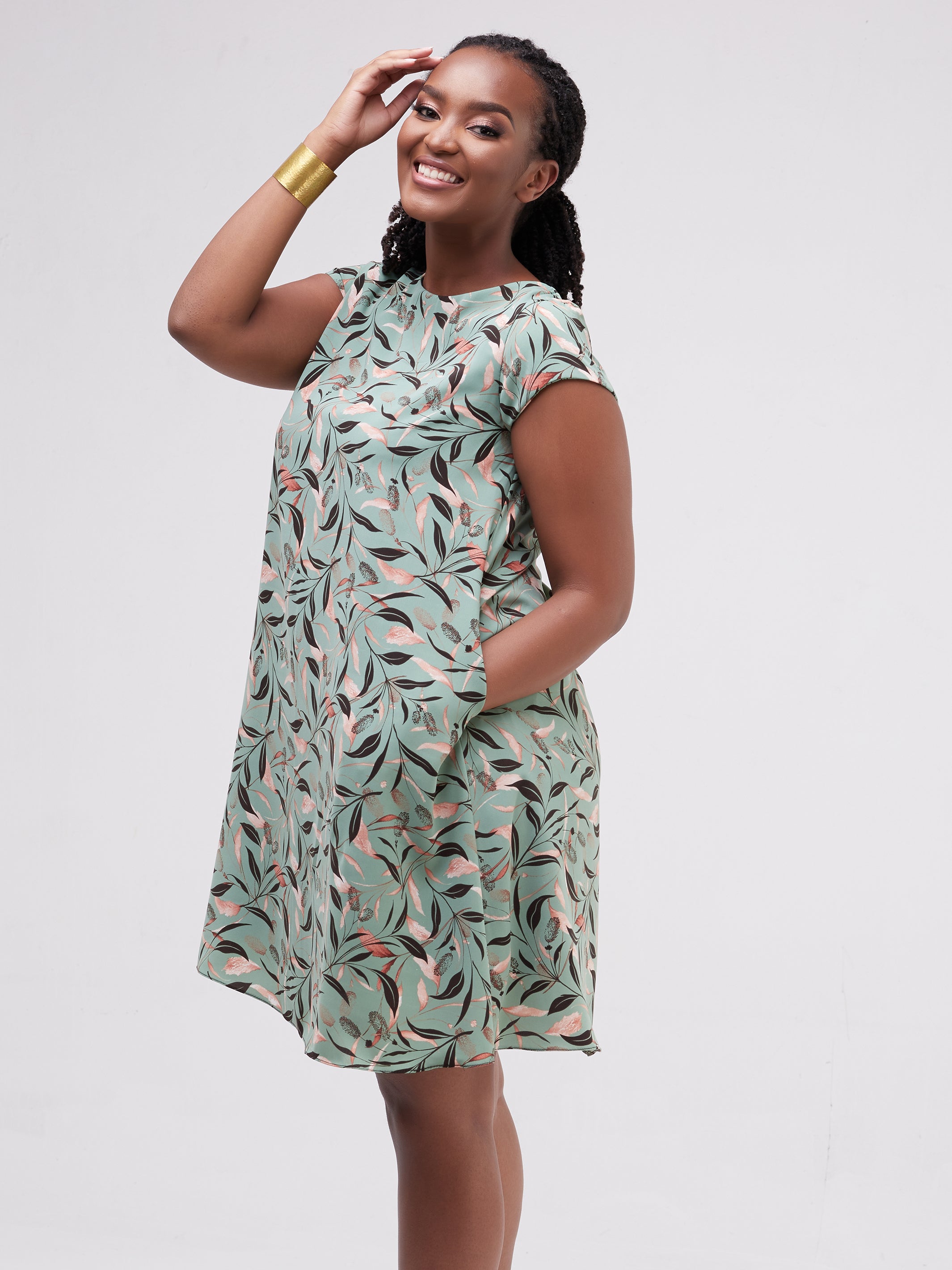 Vivo Basic Cap Sleeve Knee Length Tent Dress - Green / Brown Print