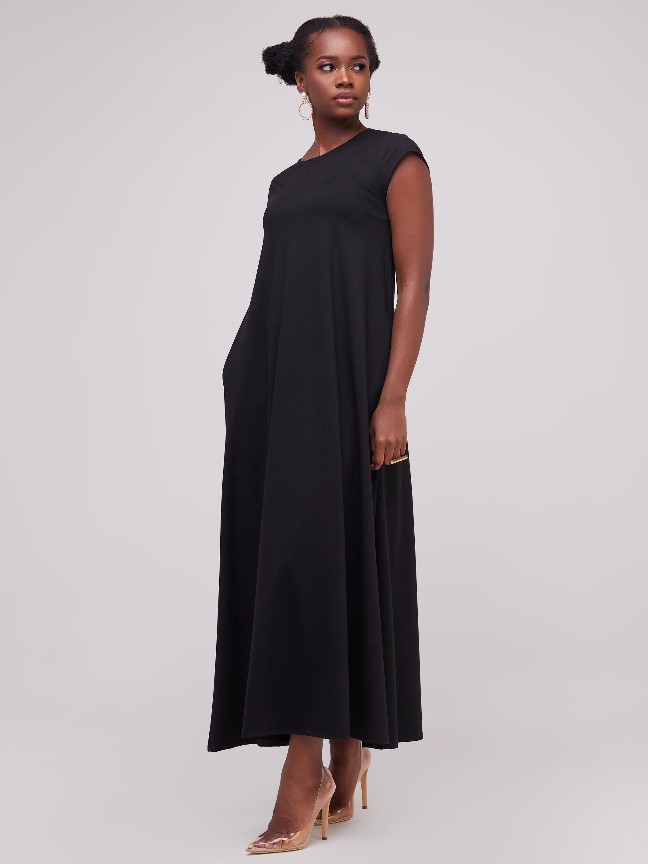 Vivo Basic Kena Tent Maxi Dress - Black