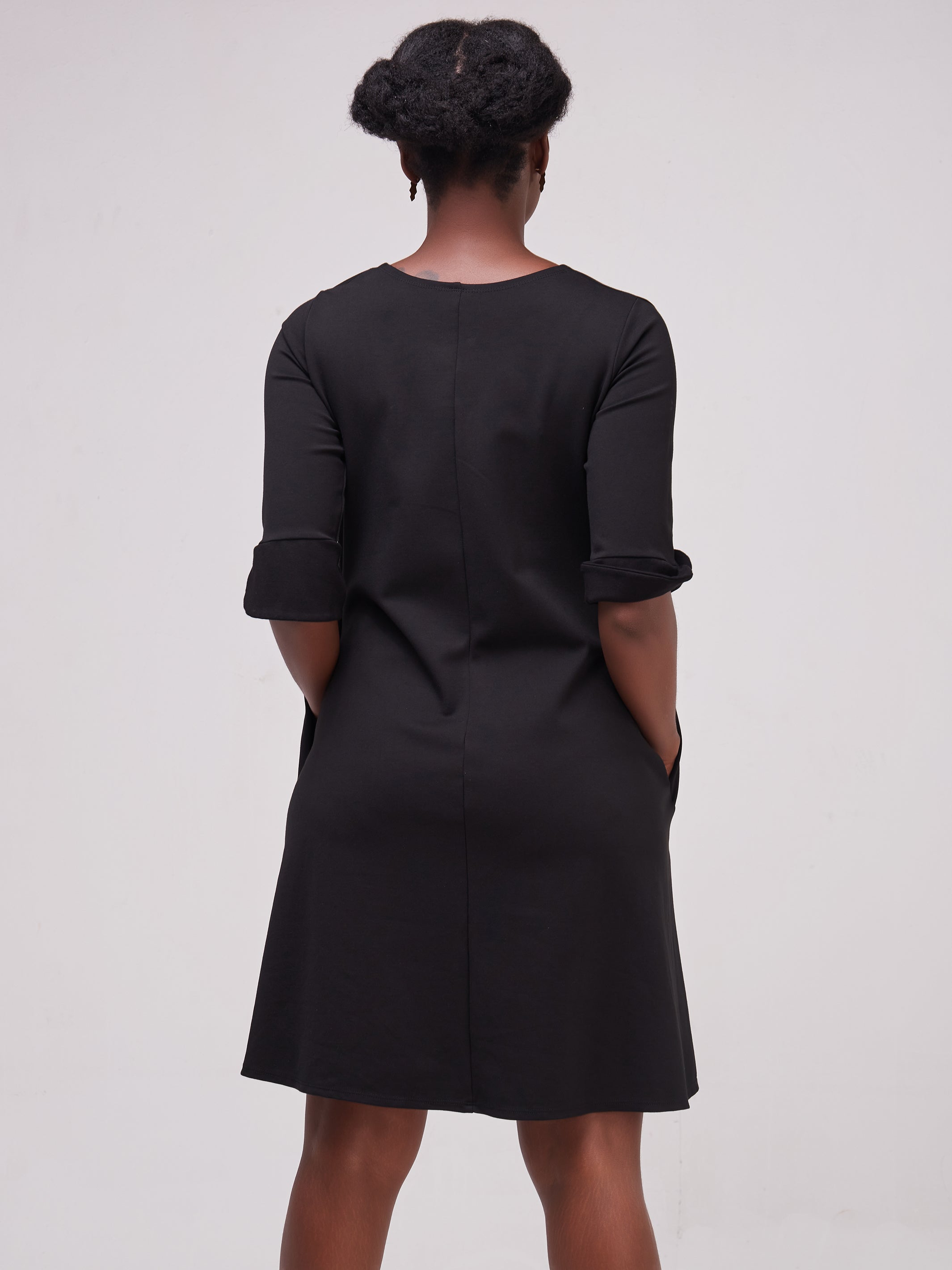 Vivo Zawadi Keyhole Dress - Black