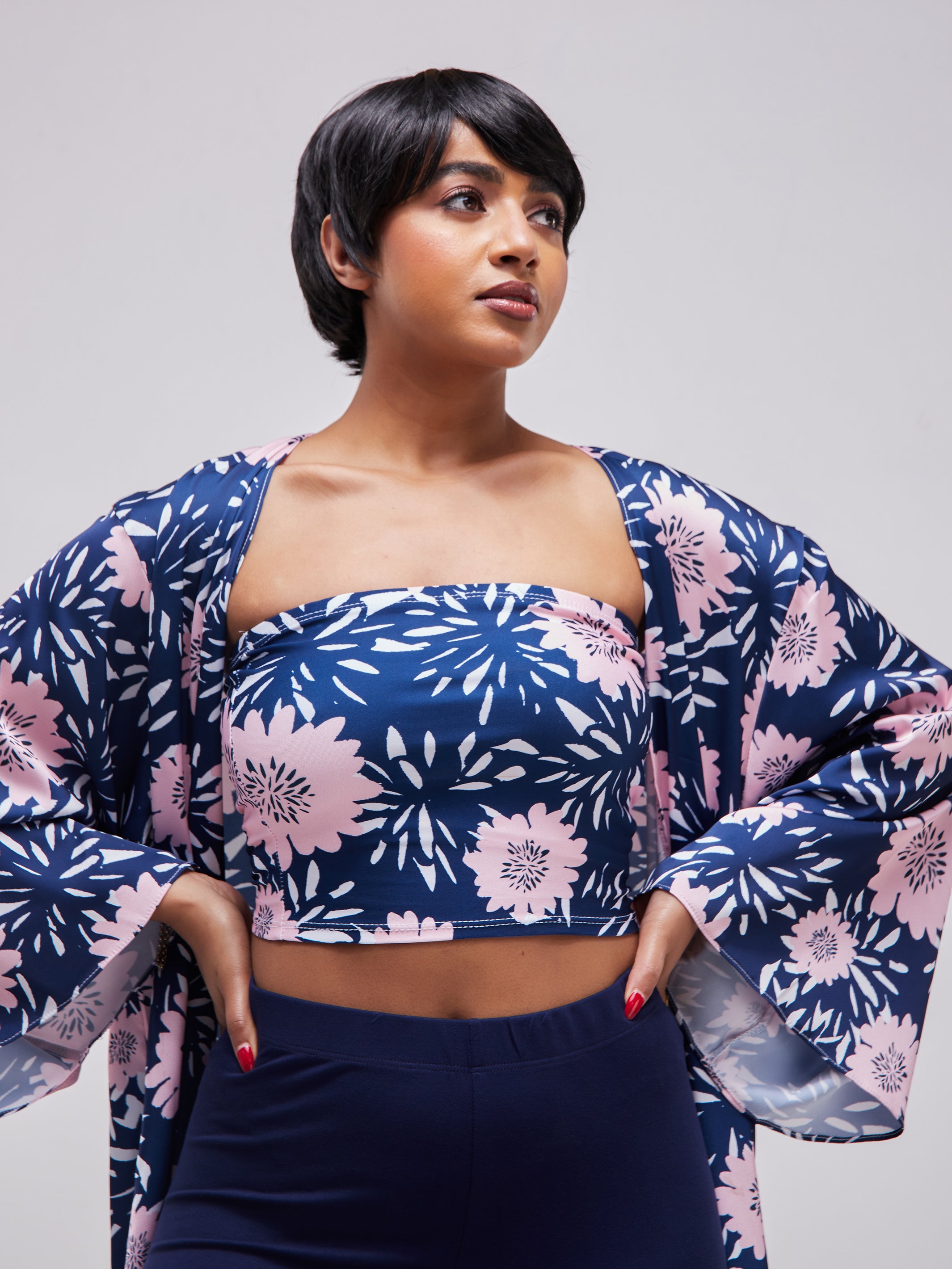 Zoya Essentials Short Satin Kimono - Pink Daffodils
